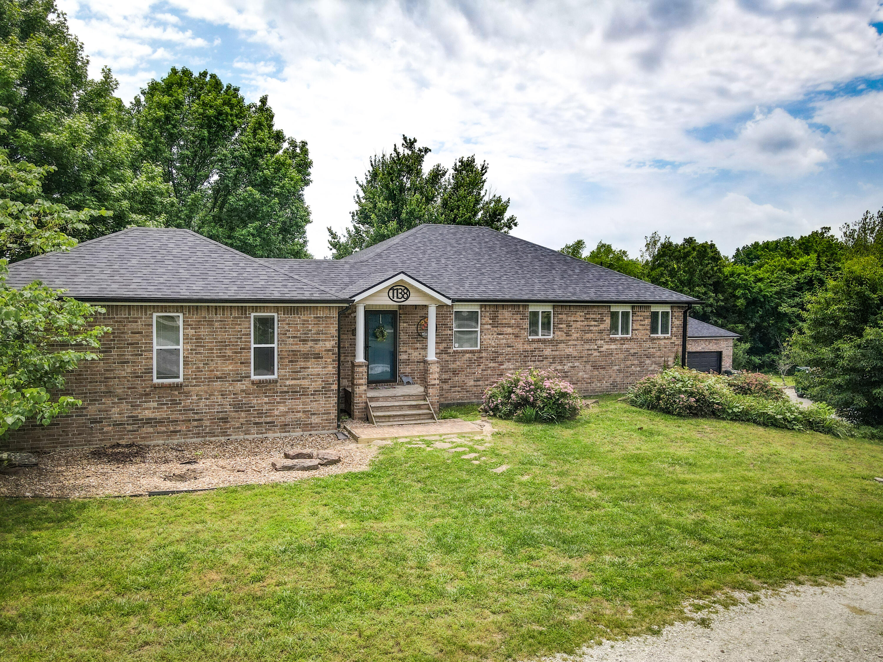 1138 Forest Ridge Drive Property Photo 5