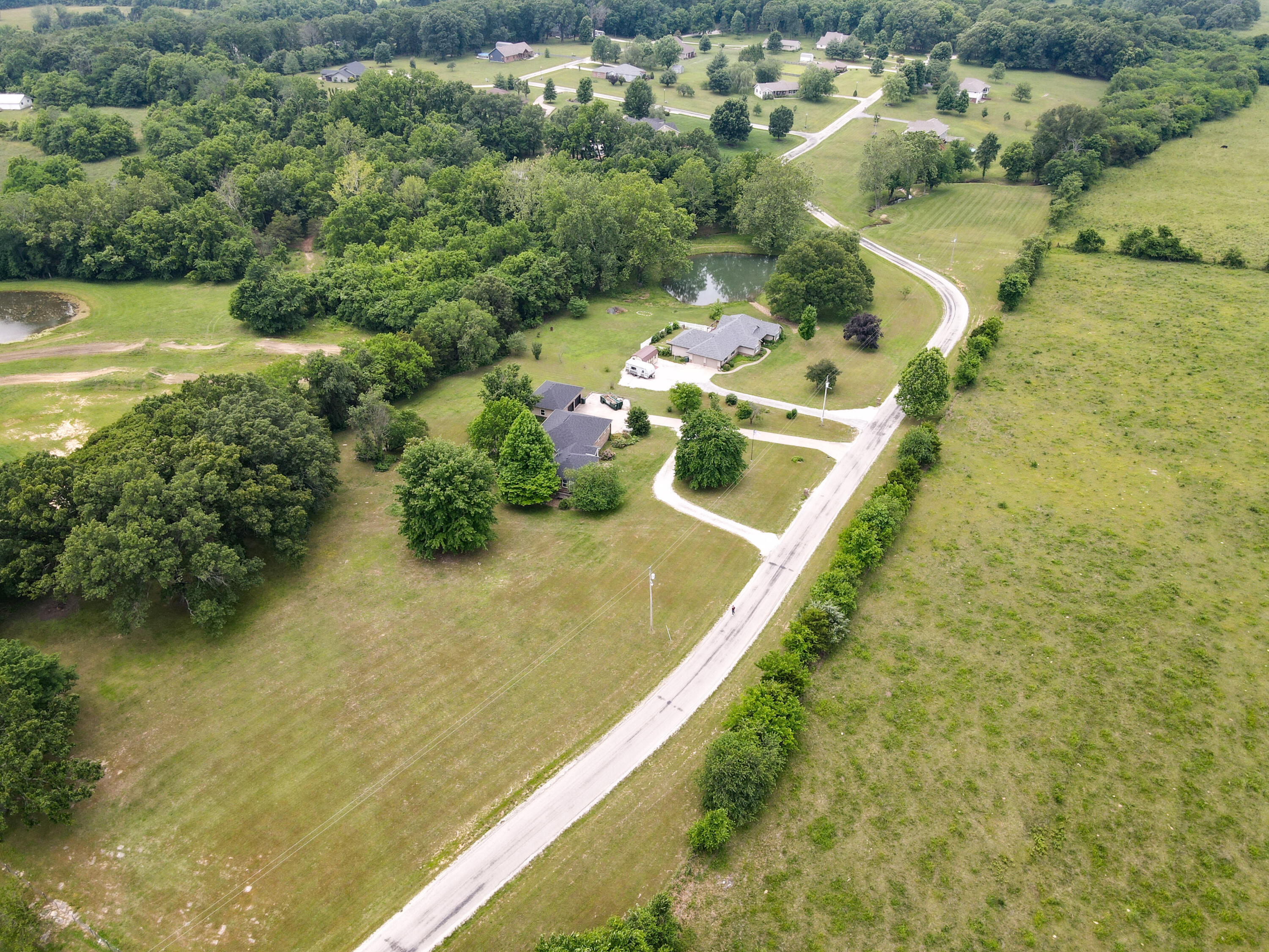 1138 Forest Ridge Drive Property Photo 6