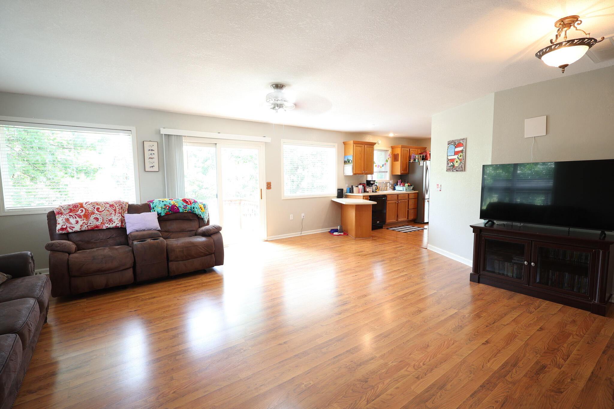 1138 Forest Ridge Drive Property Photo 16