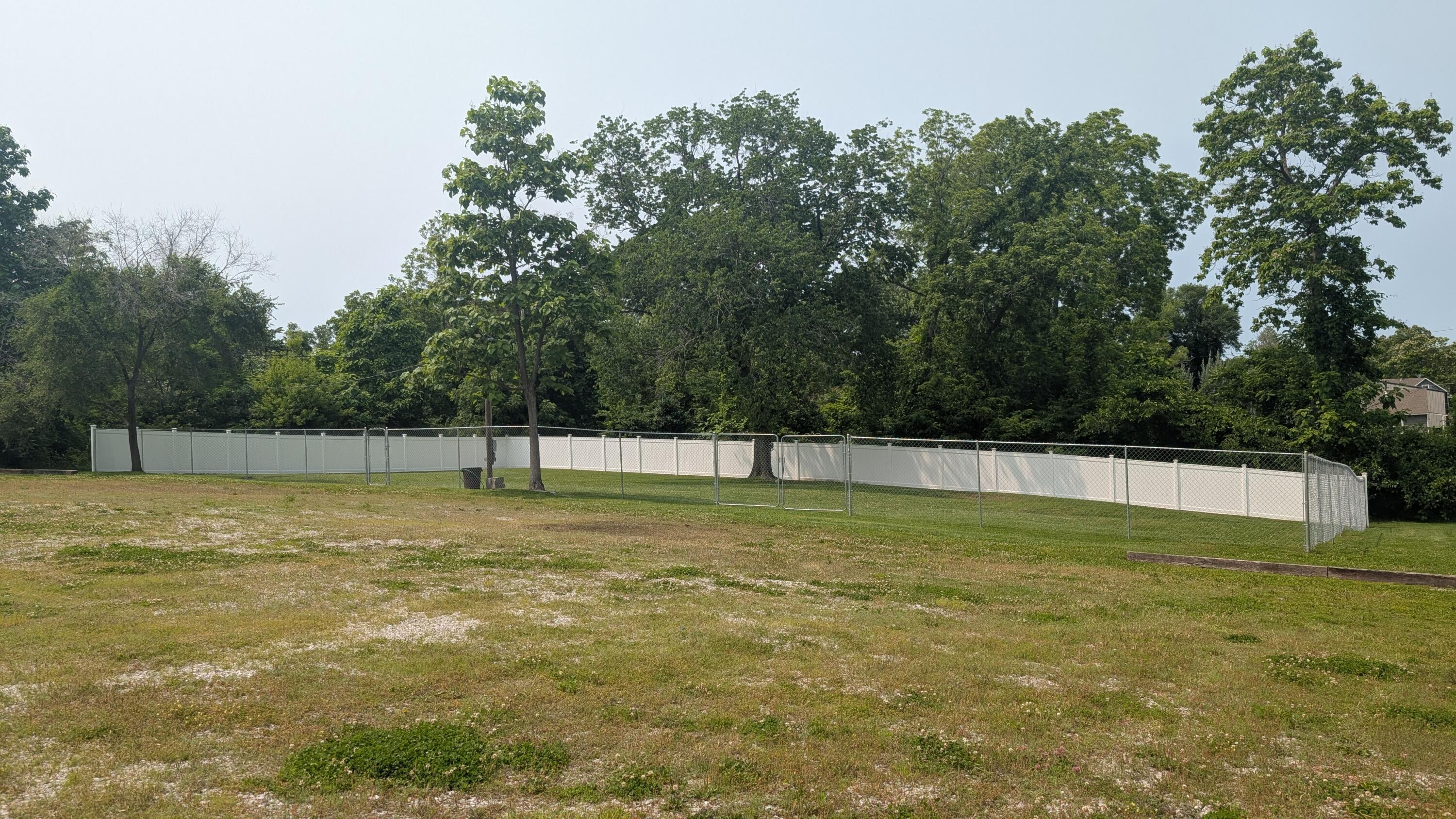 600 South Grand Avenue Property Photo 3