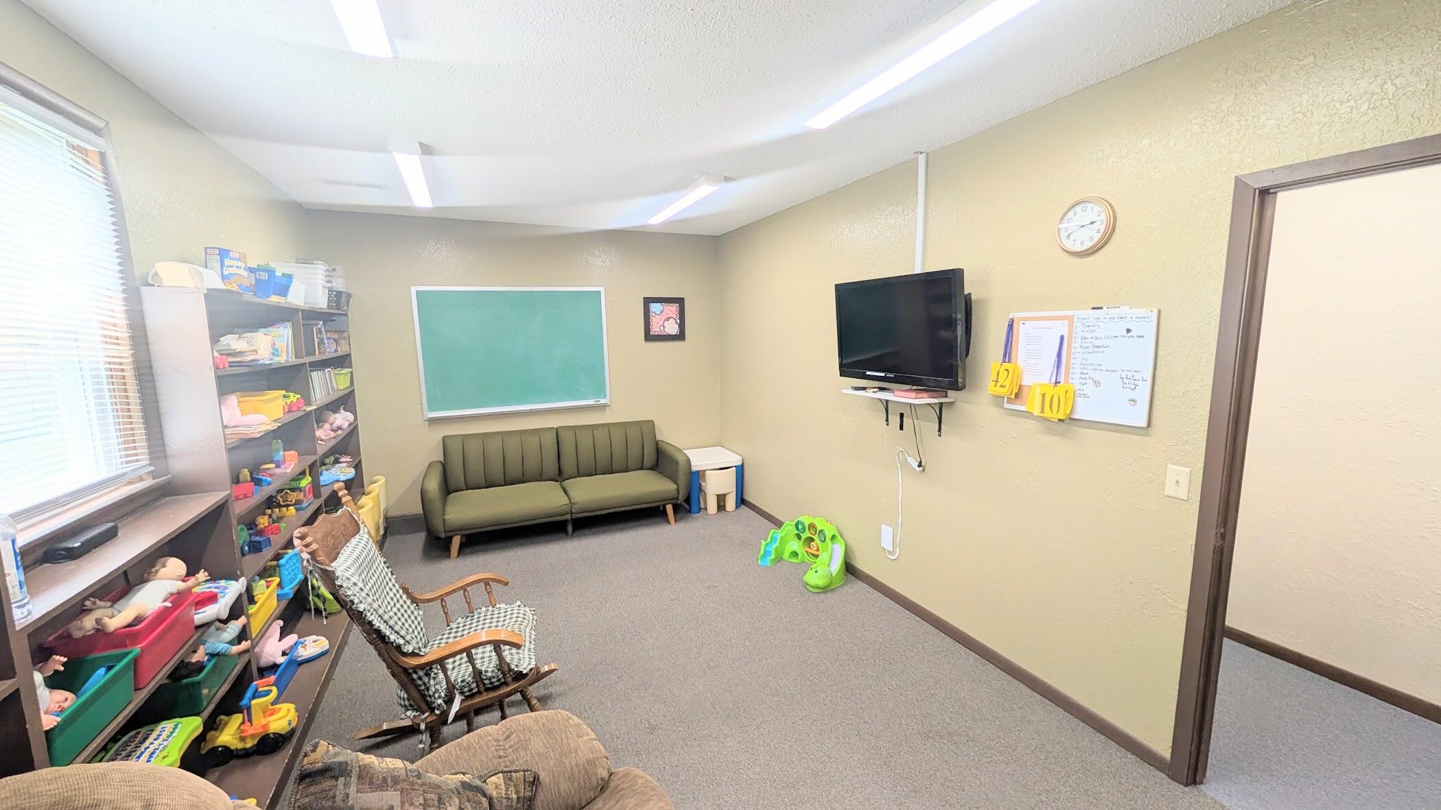 600 South Grand Avenue Property Photo 24