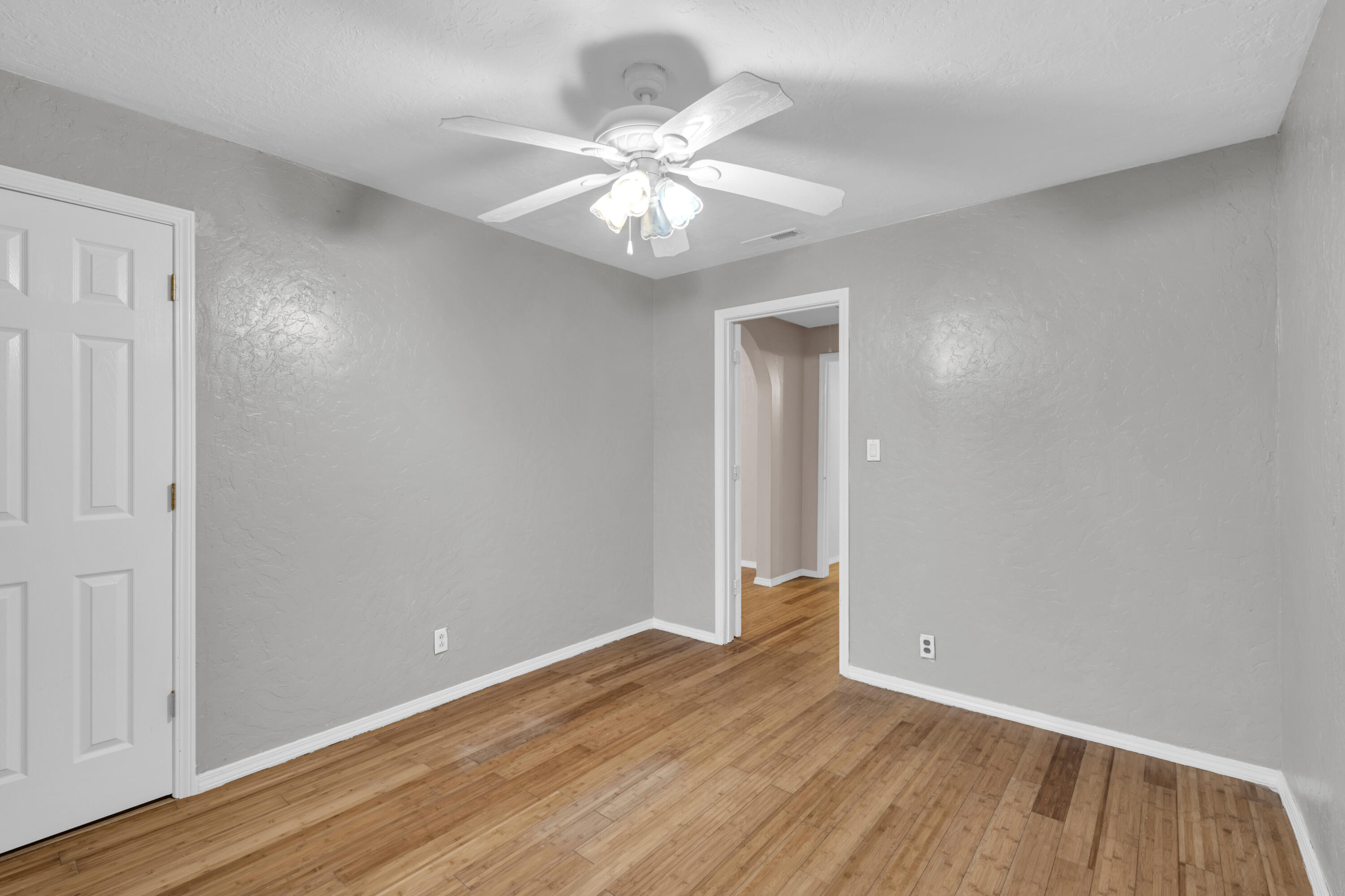 875-883 State Route T Property Photo 22