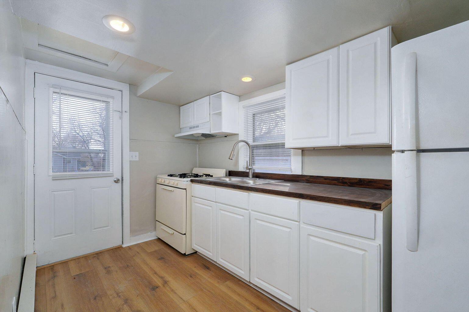 252 Commercial Street Property Photo 18
