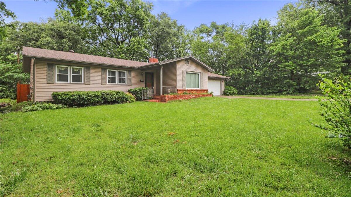 619 East Mcgee Street Property Photo 1