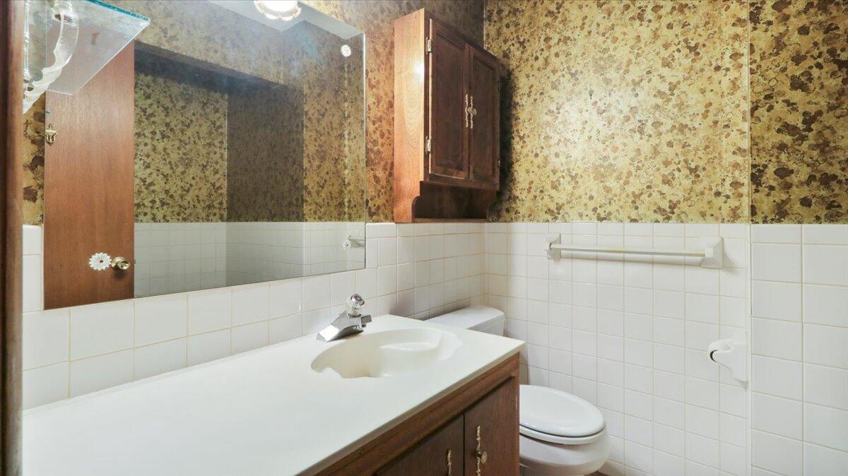 619 East Mcgee Street Property Photo 11