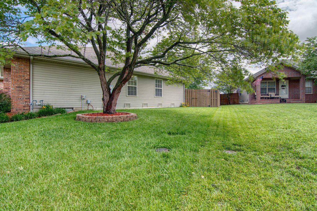 780 South Timber Ridge Drive Property Photo 6
