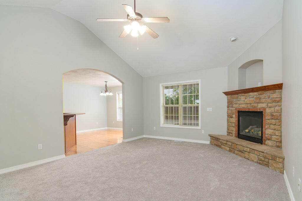 780 South Timber Ridge Drive Property Photo 13