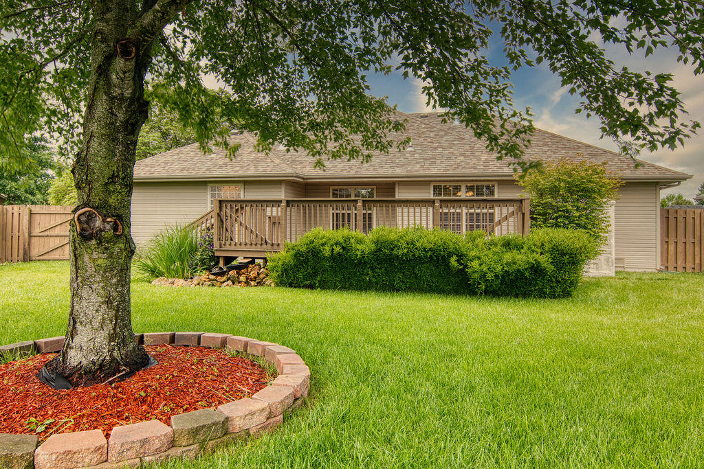 780 South Timber Ridge Drive Property Photo 44