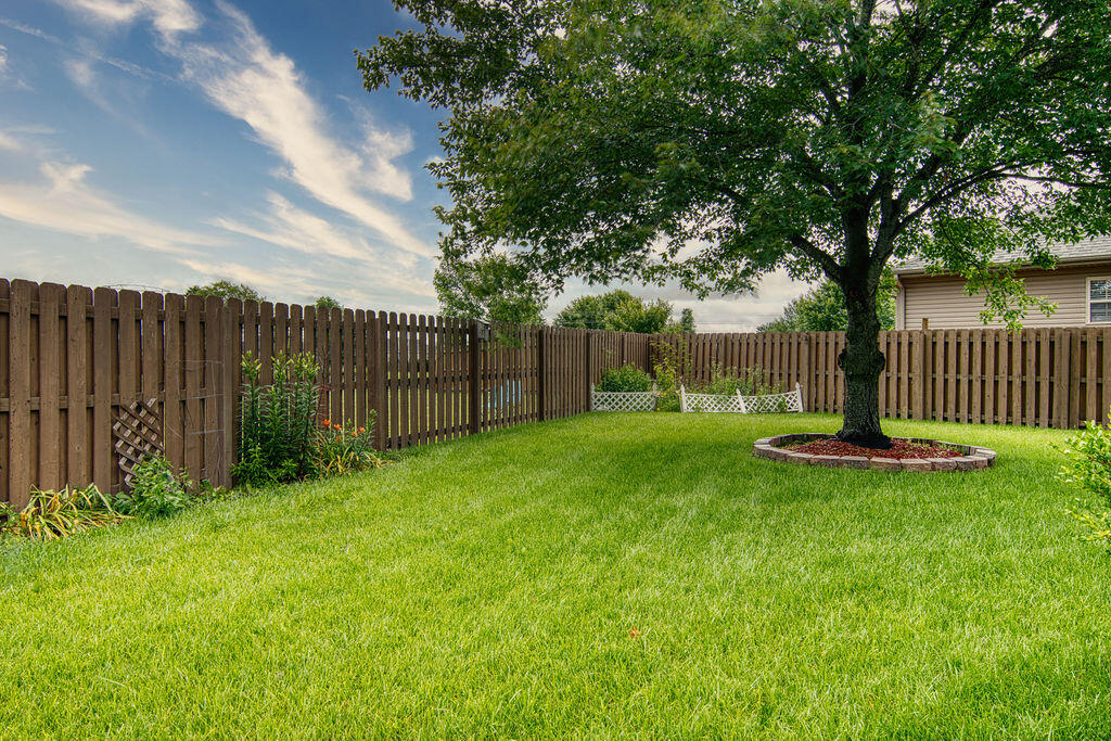 780 South Timber Ridge Drive Property Photo 45