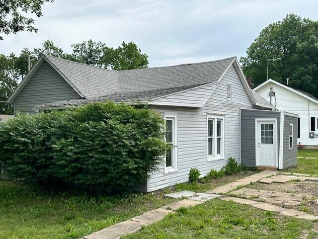 627 West Cherry Street Property Photo 4