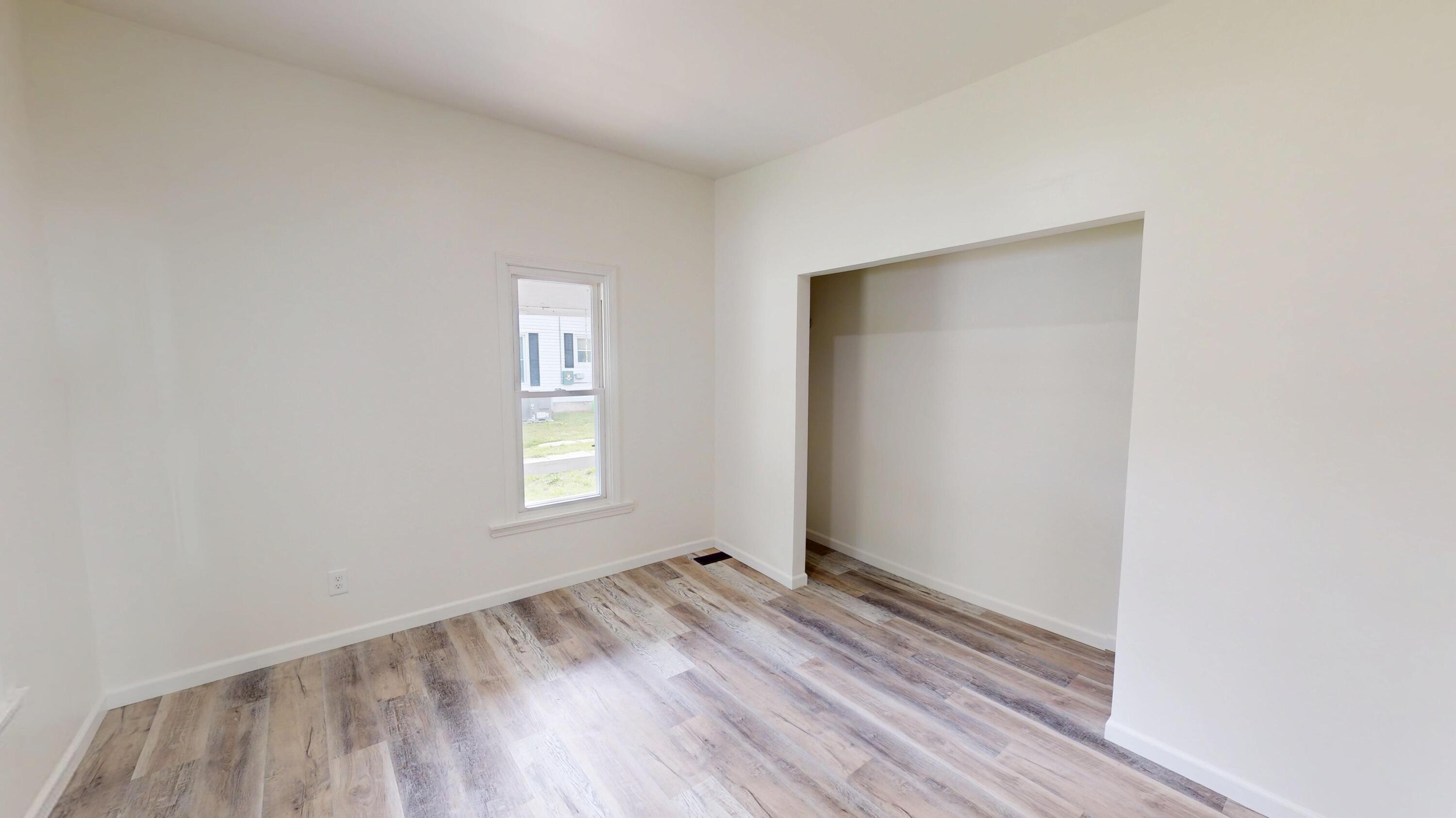 627 West Cherry Street Property Photo 11