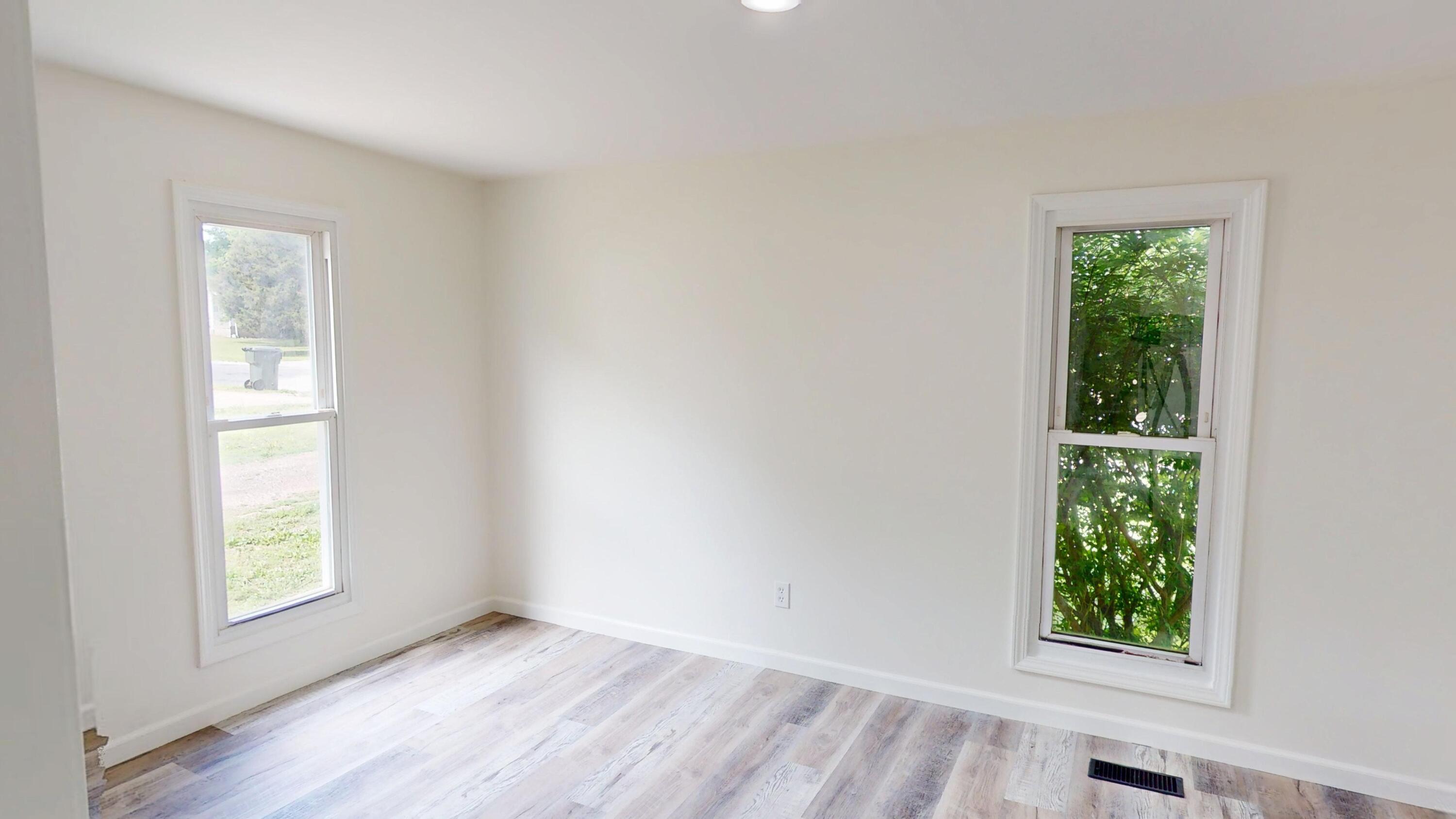 627 West Cherry Street Property Photo 12