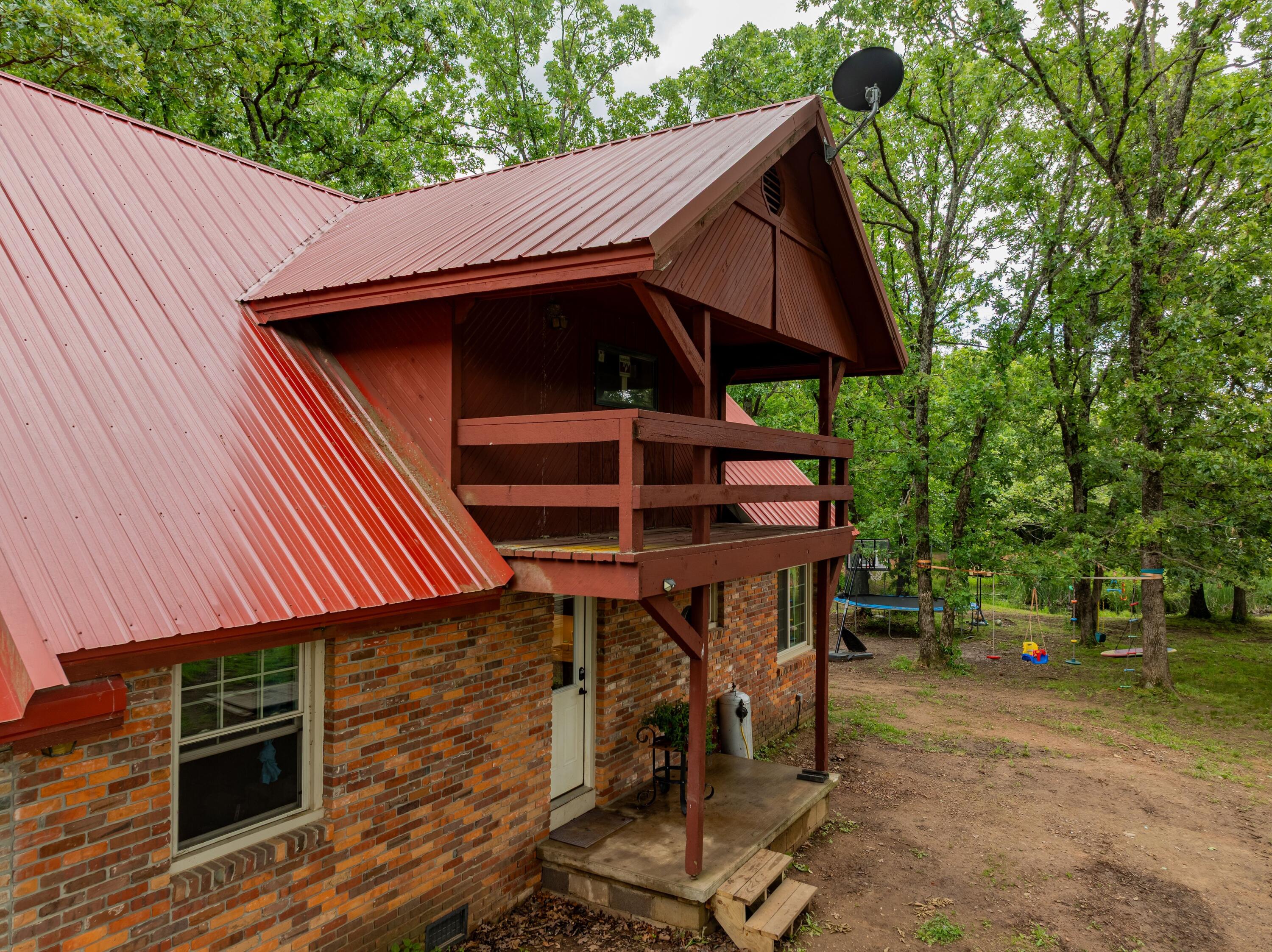 1501 Northeast 775 Road Property Photo 5