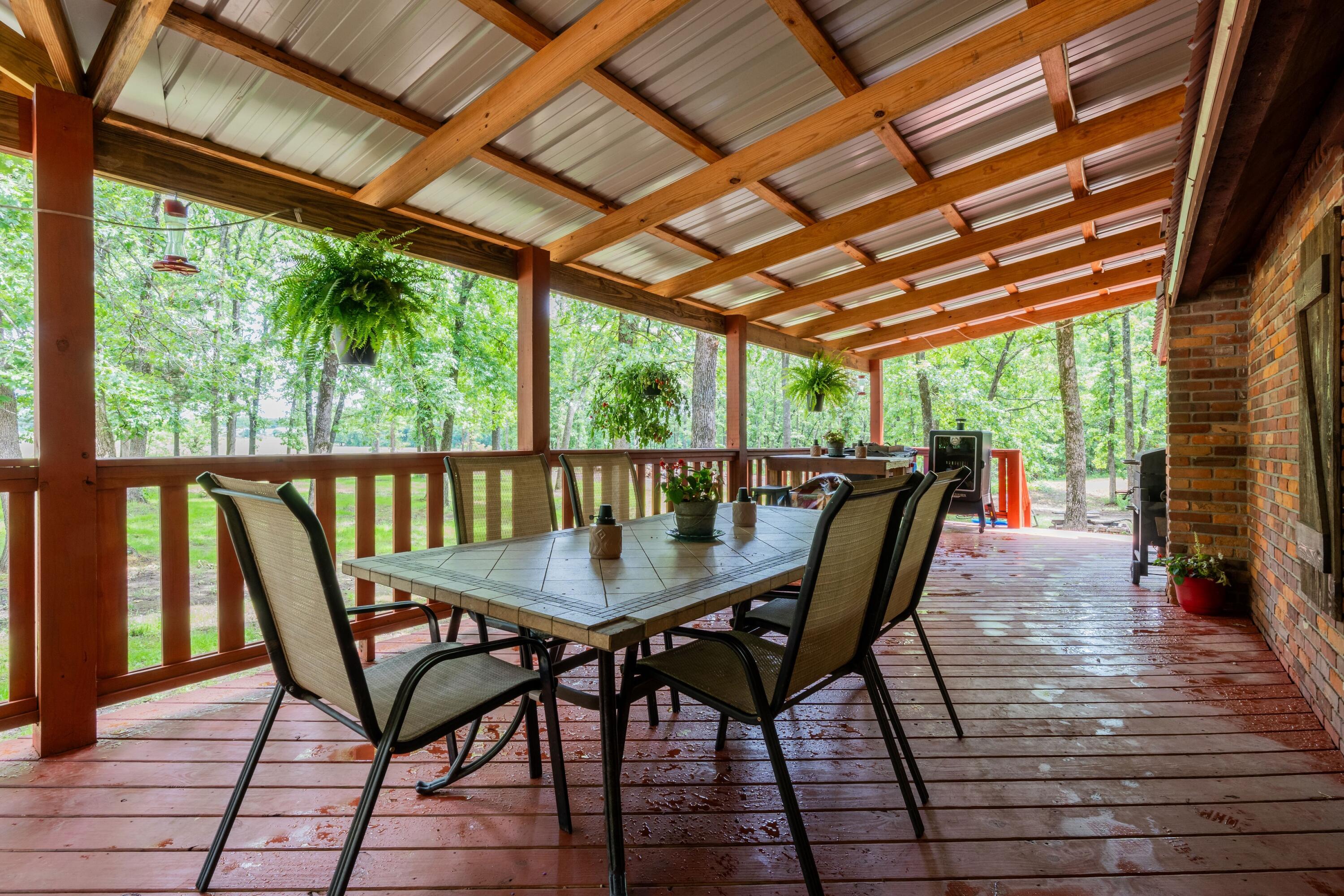 1501 Northeast 775 Road Property Photo 6