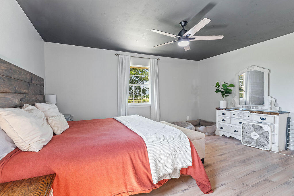 345 Fort Lane Property Photo 18