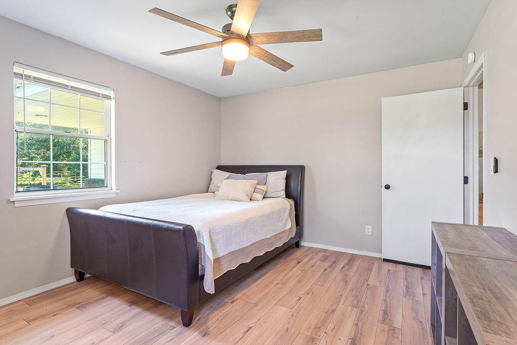 345 Fort Lane Property Photo 23
