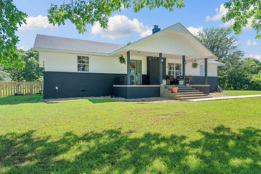 345 Fort Lane Property Photo 32