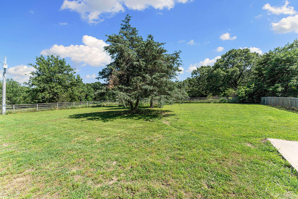 345 Fort Lane Property Photo 35