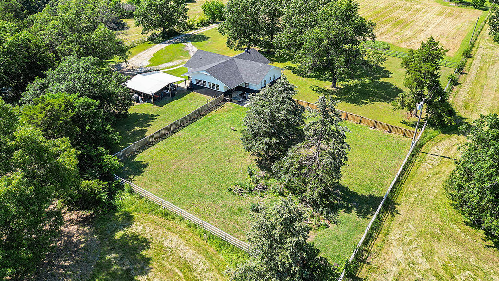345 Fort Lane Property Photo 38