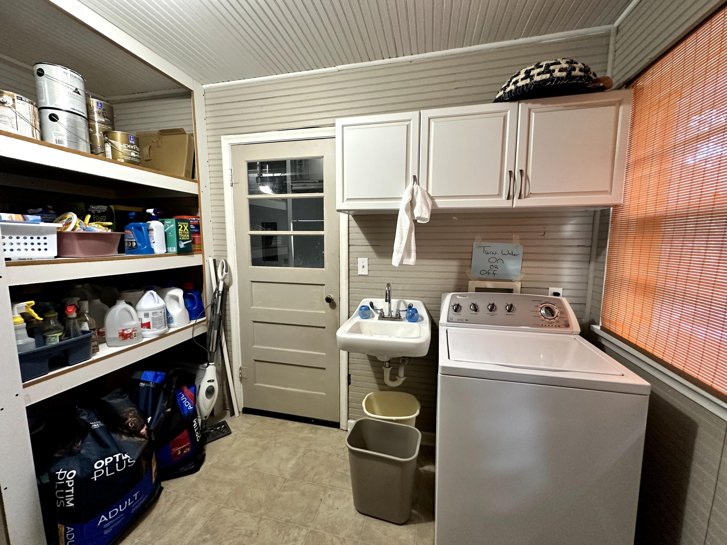 1527 South Kentwood Avenue Property Photo 18