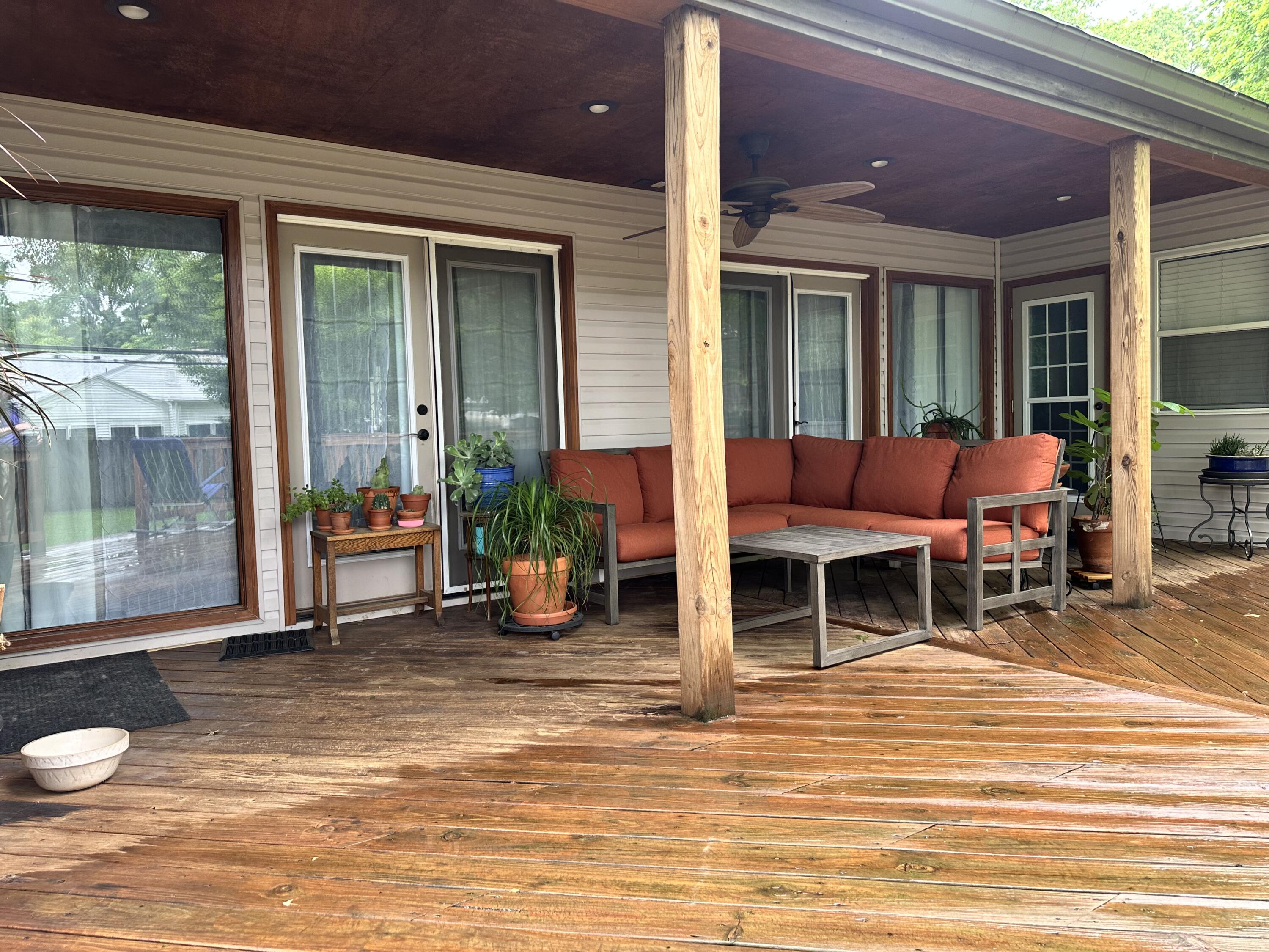 1527 South Kentwood Avenue Property Photo 19