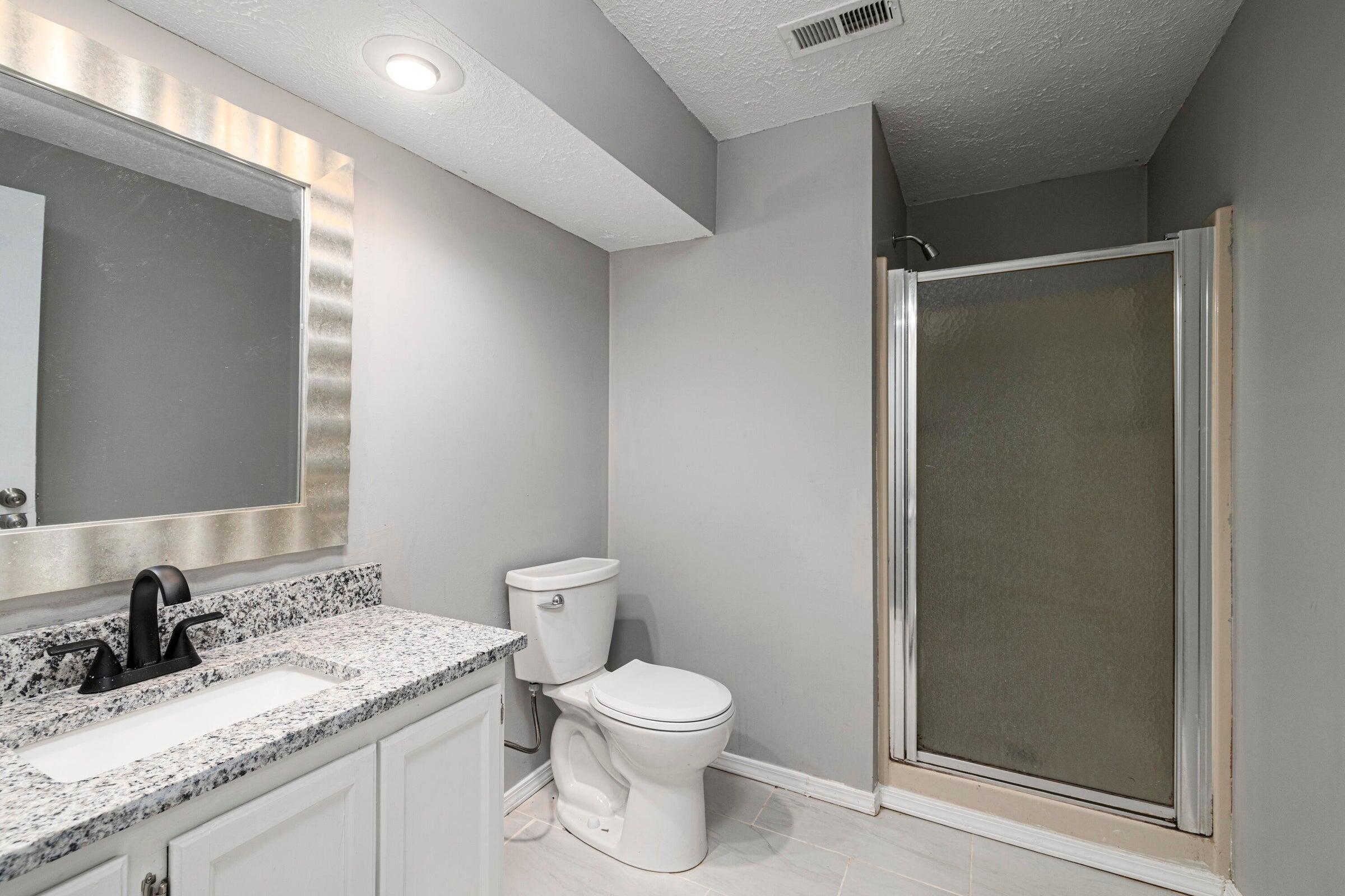 617 East Southeast Hills Court Property Photo 21