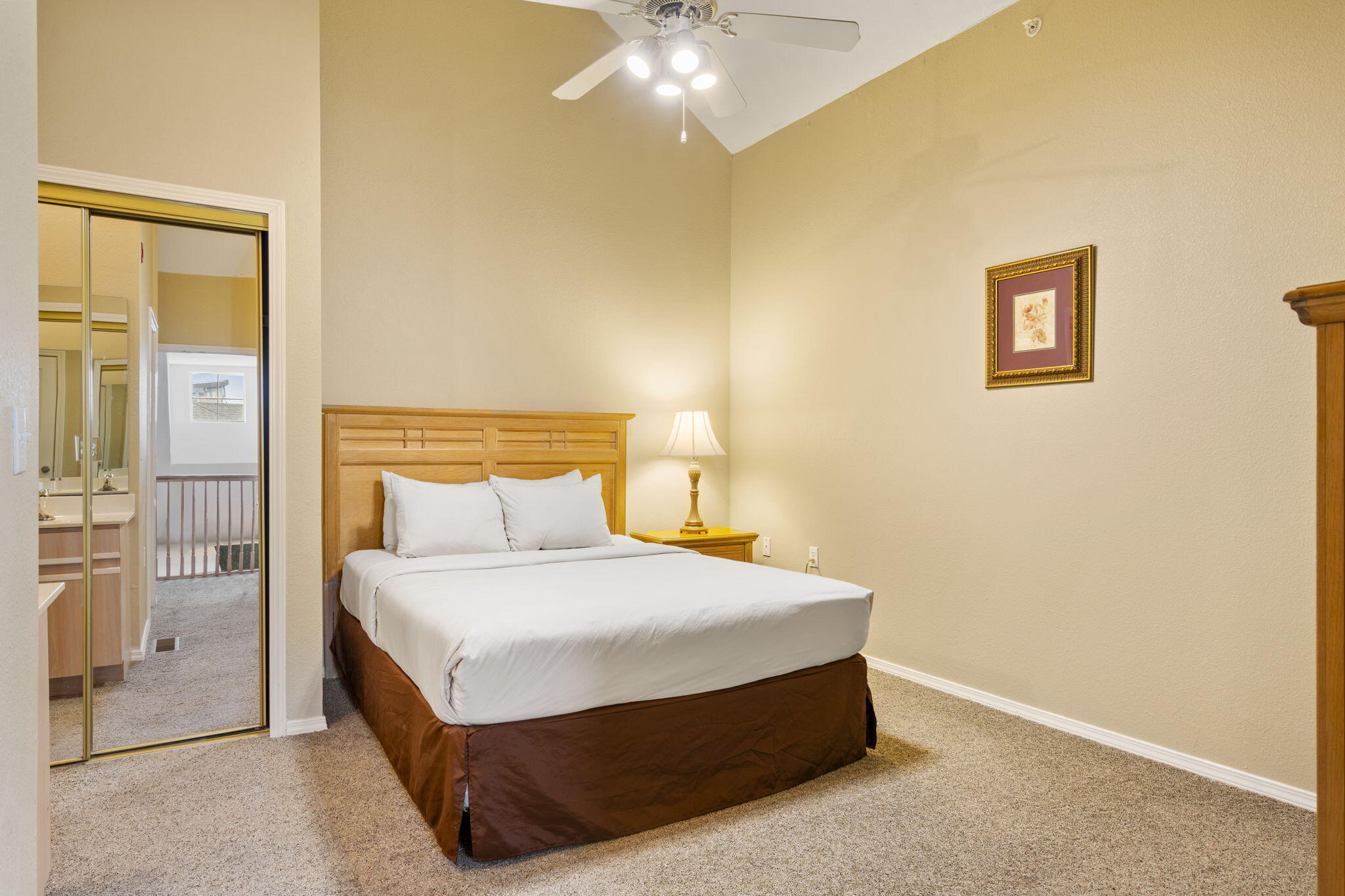 2800 Green Mountain Drive Property Photo 12