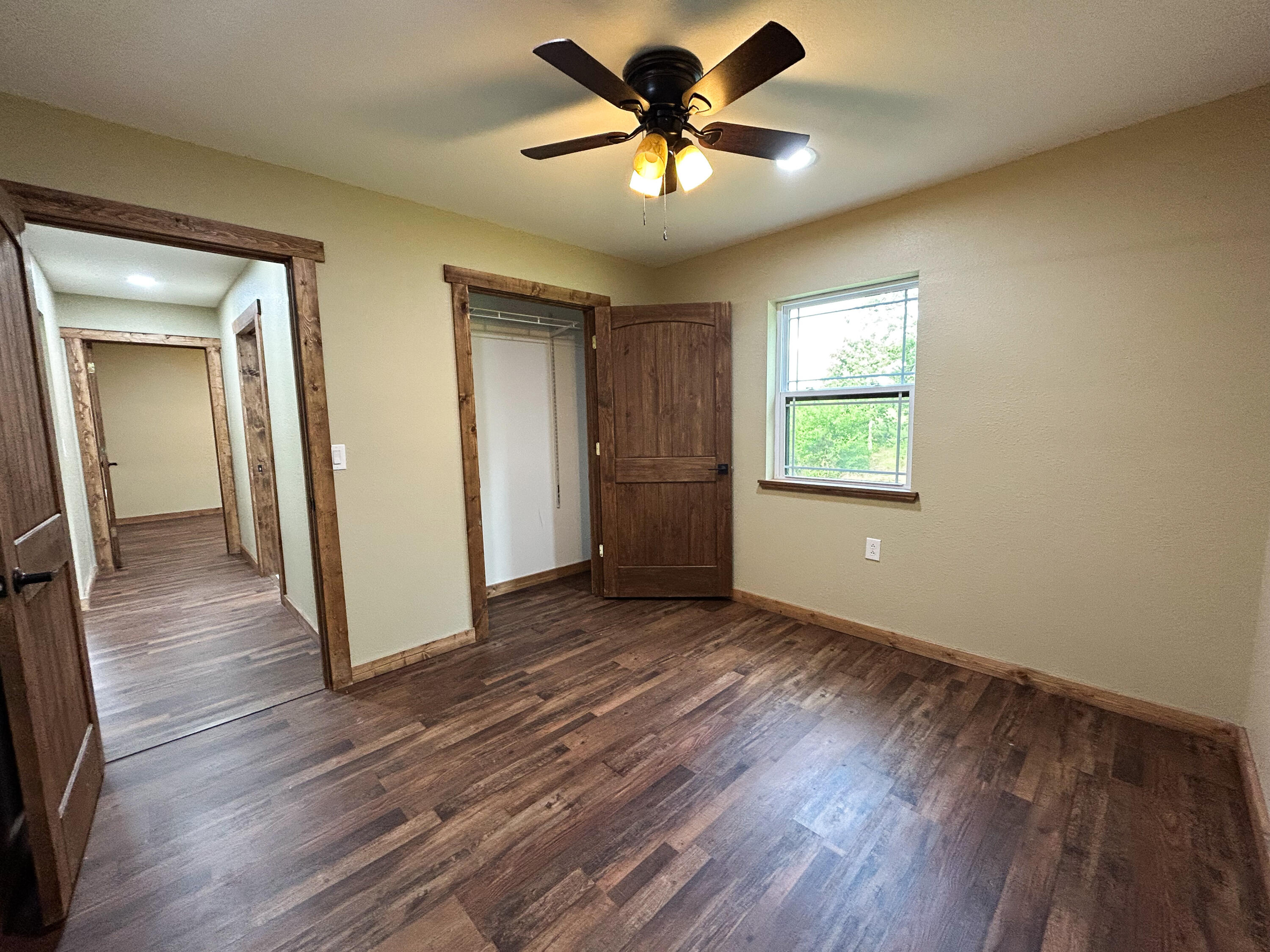 19040 Norway Road Property Photo 7
