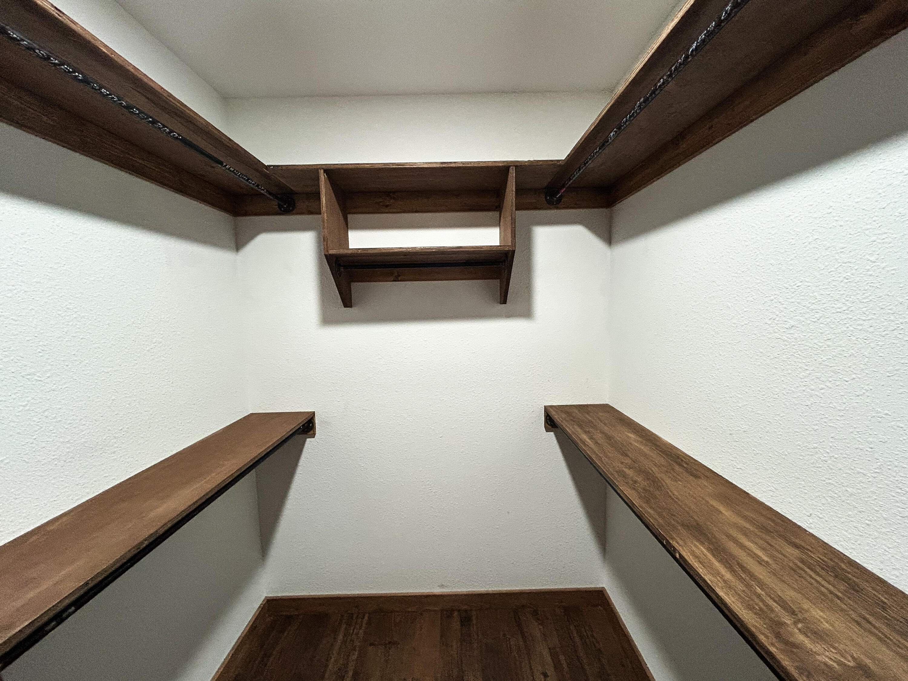 19040 Norway Road Property Photo 10