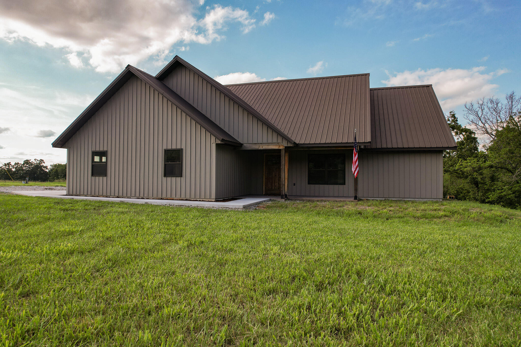 19040 Norway Road Property Photo 22