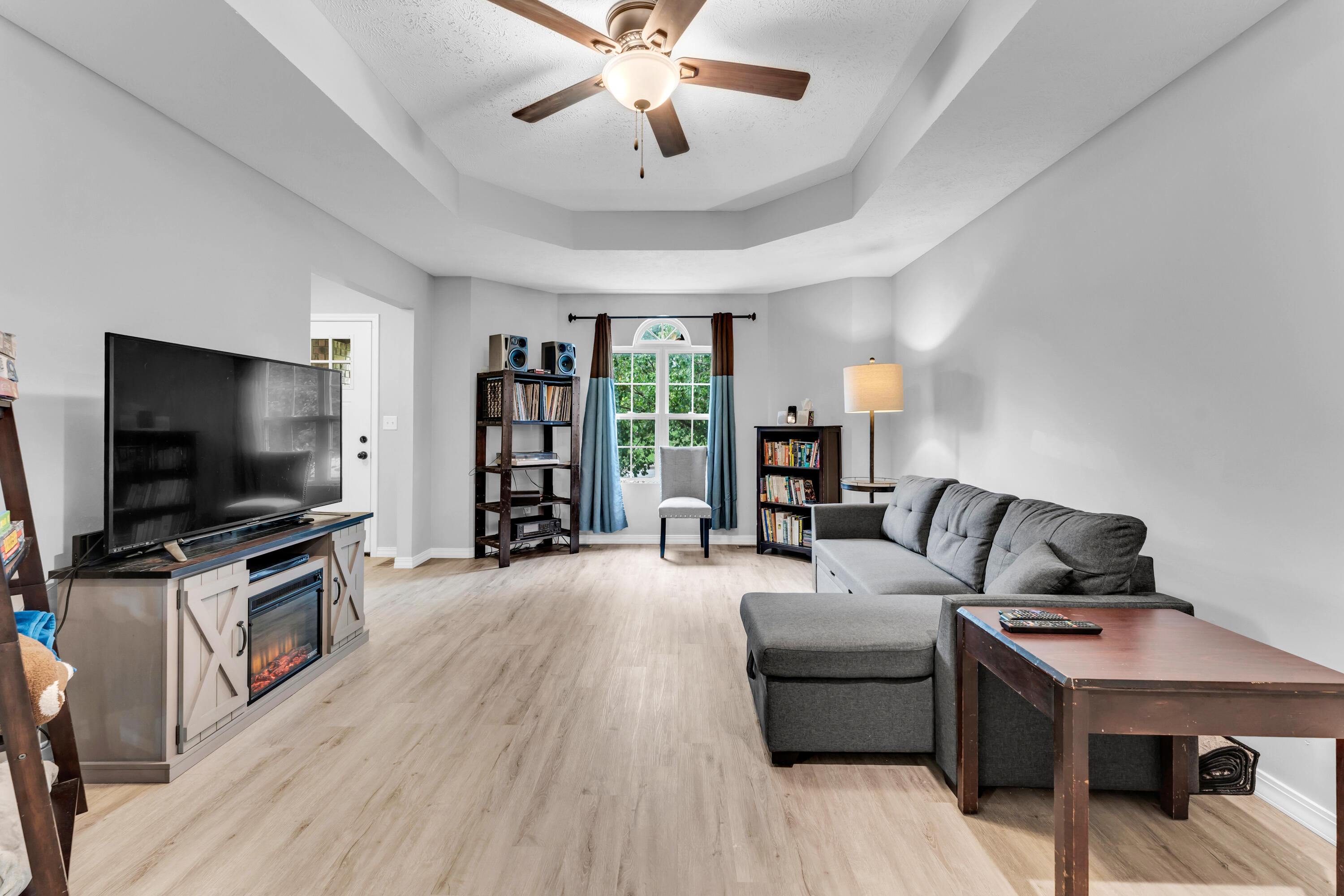 1108 East Robin Street Property Photo 6