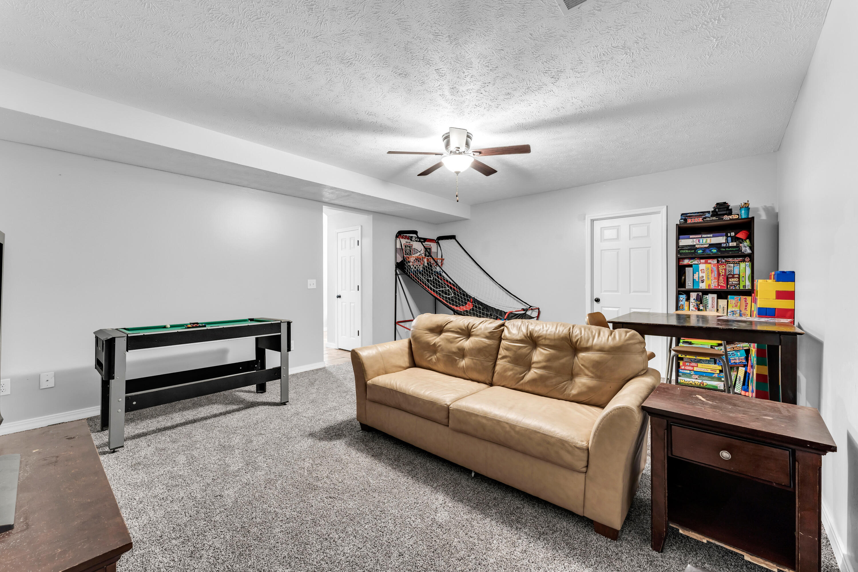 1108 East Robin Street Property Photo 29
