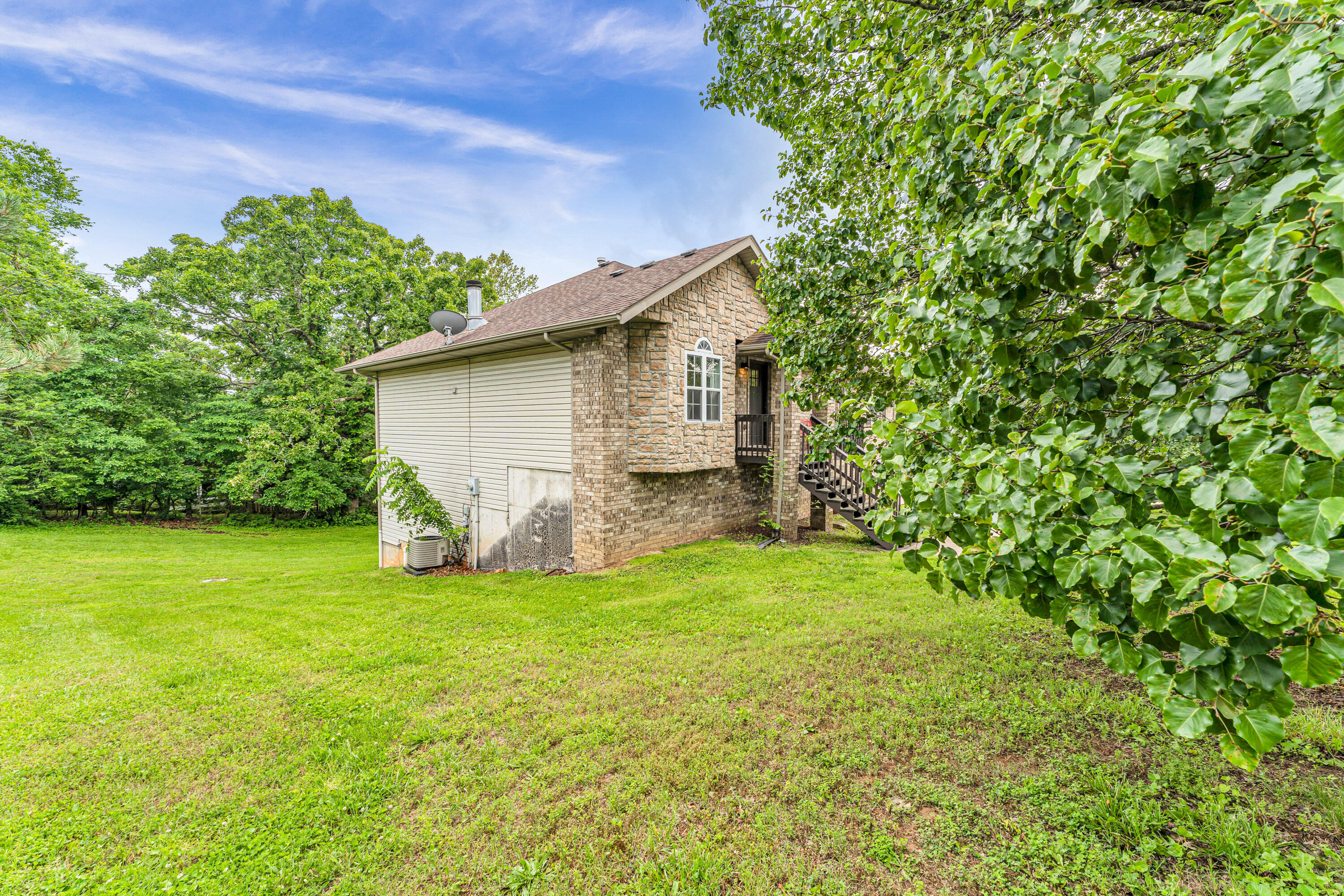 1108 East Robin Street Property Photo 32