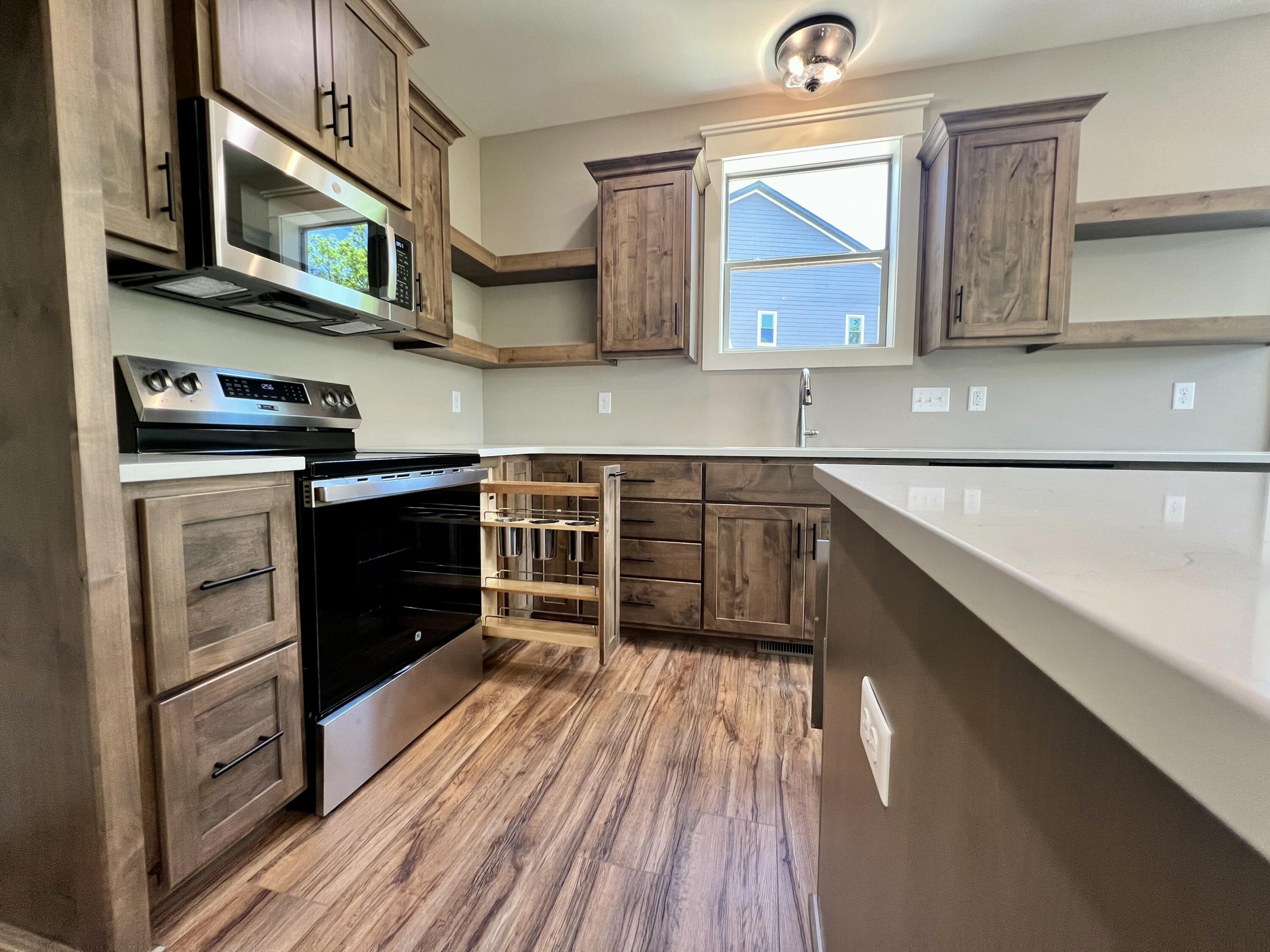 409 Silverwood Circle Property Photo 10