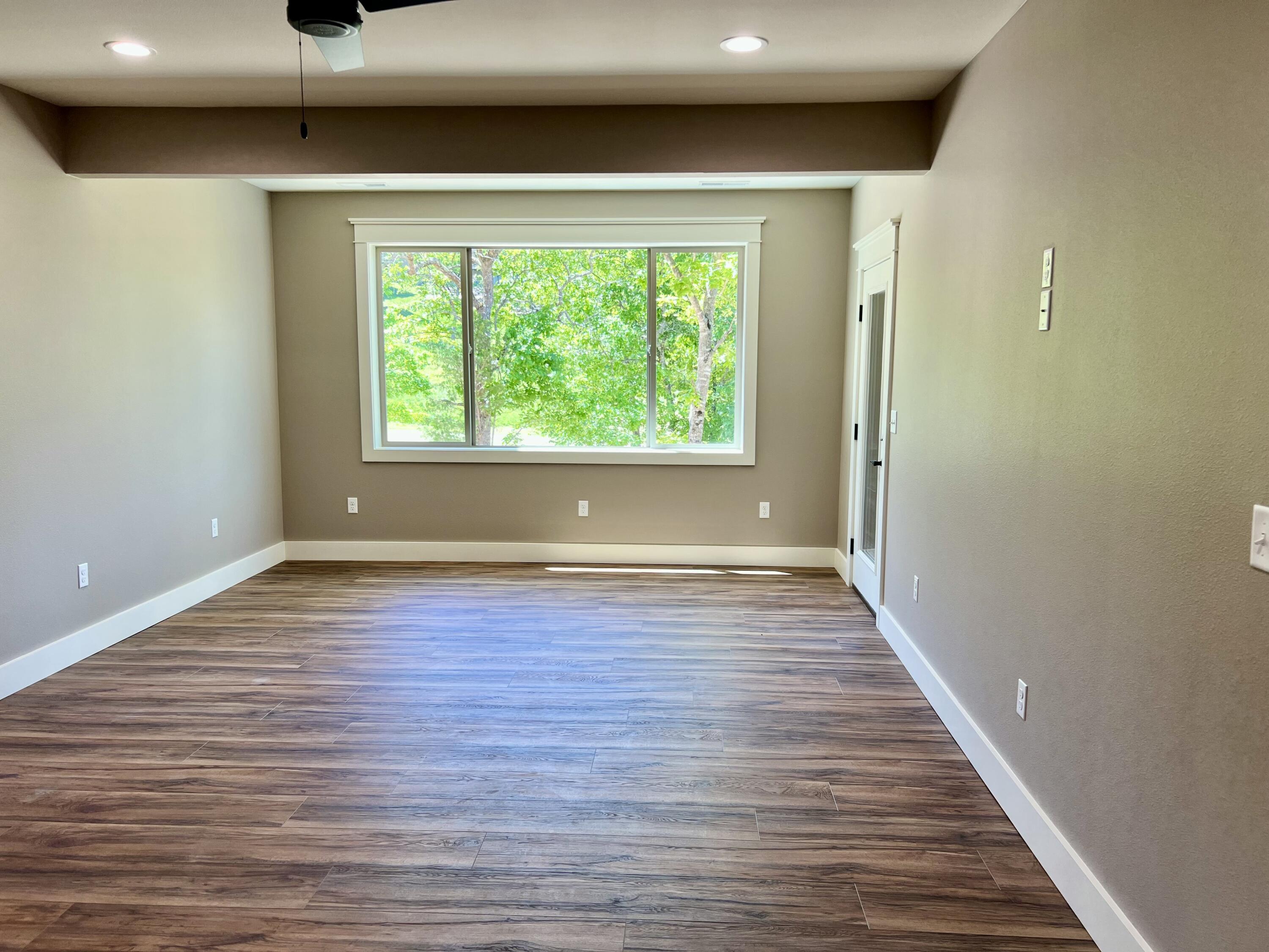 409 Silverwood Circle Property Photo 23