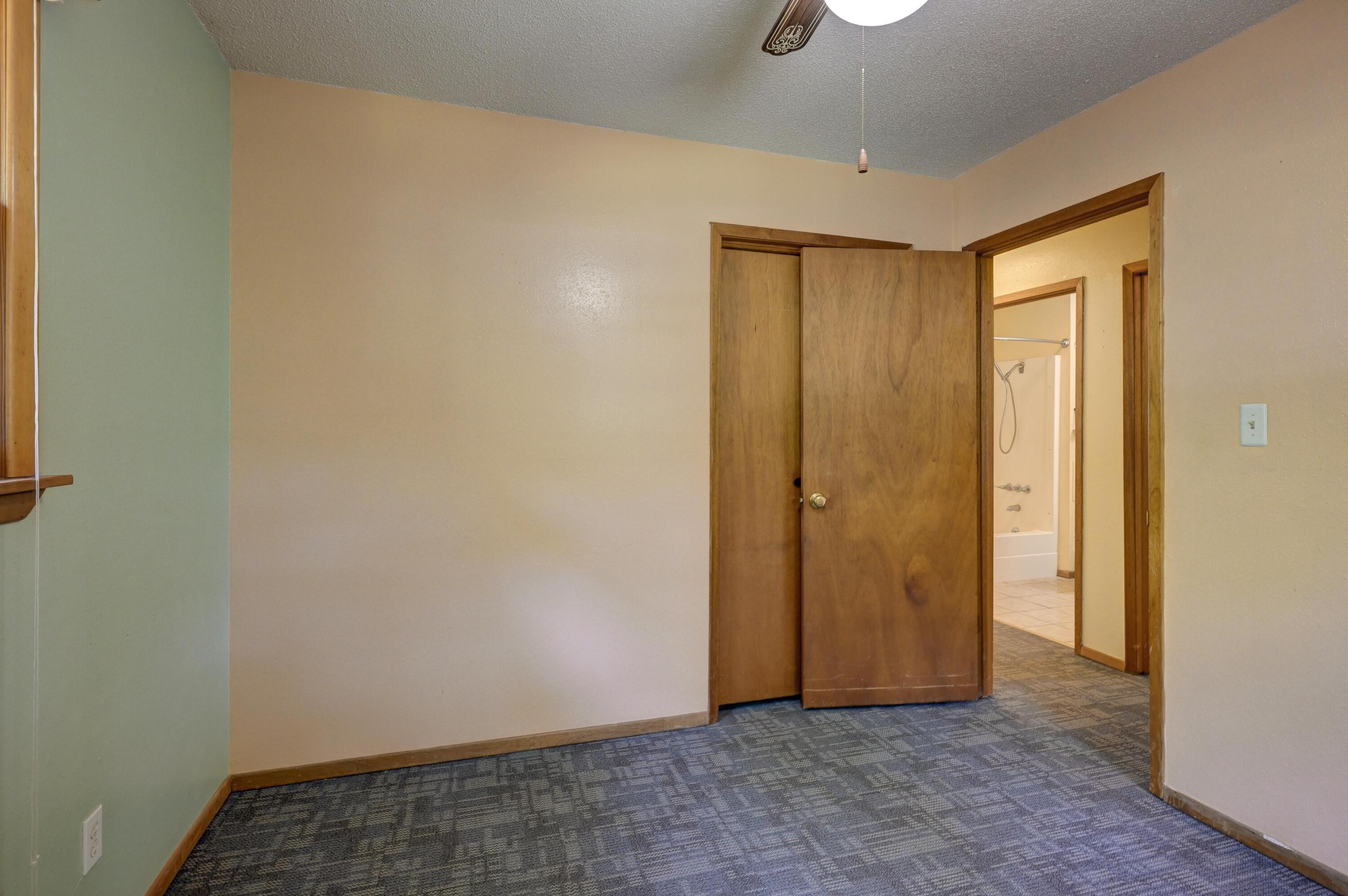 1507 Hilldale Drive Property Photo 14