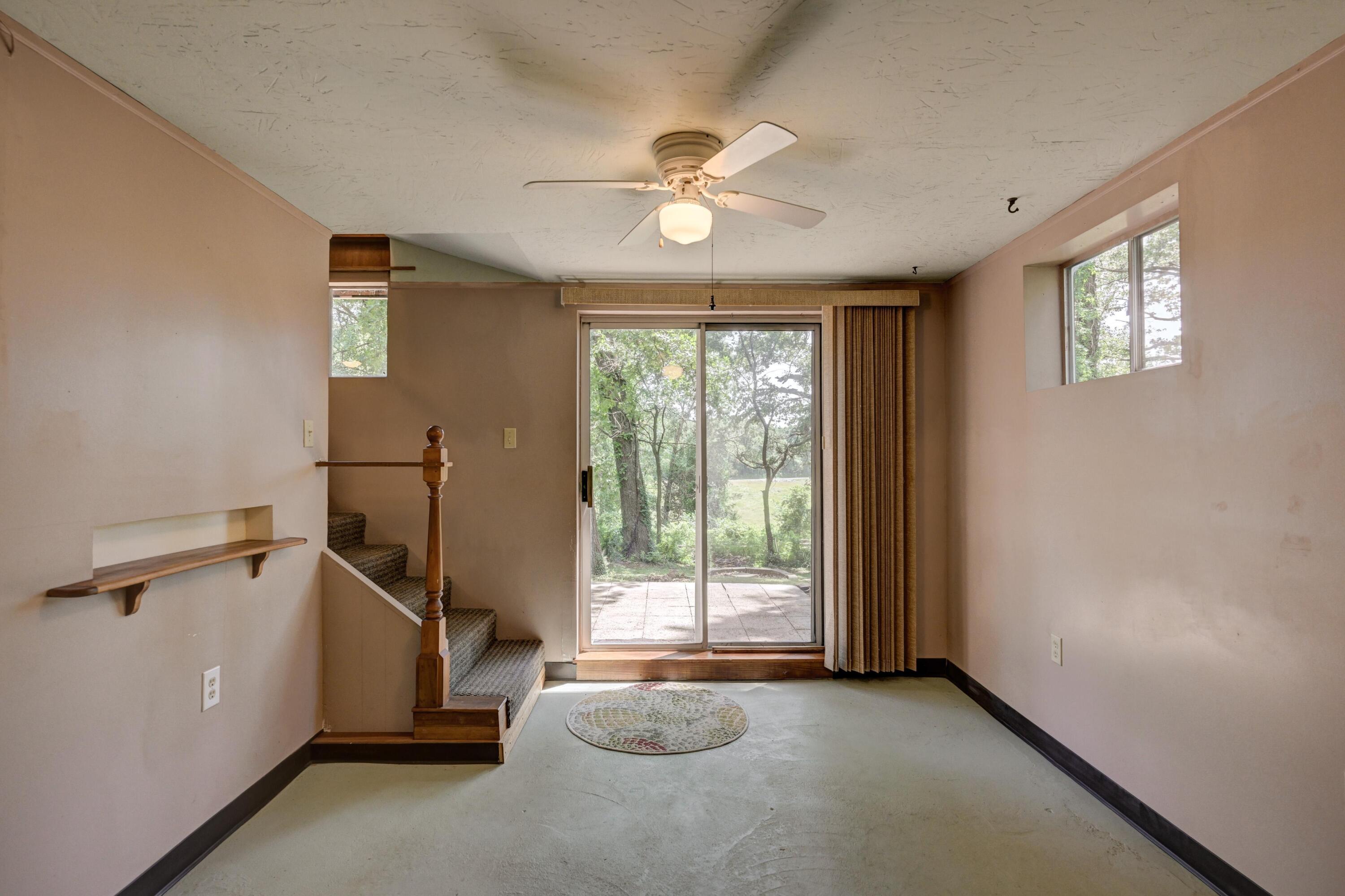 1507 Hilldale Drive Property Photo 25