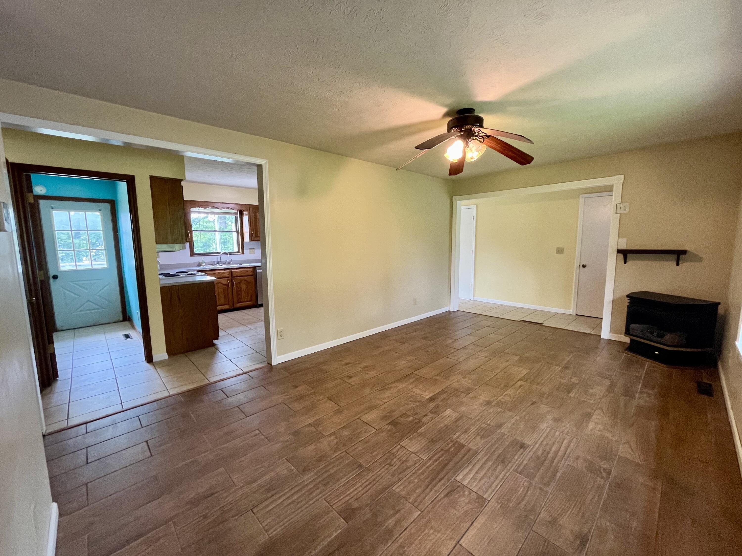 194 State Highway T Property Photo 6