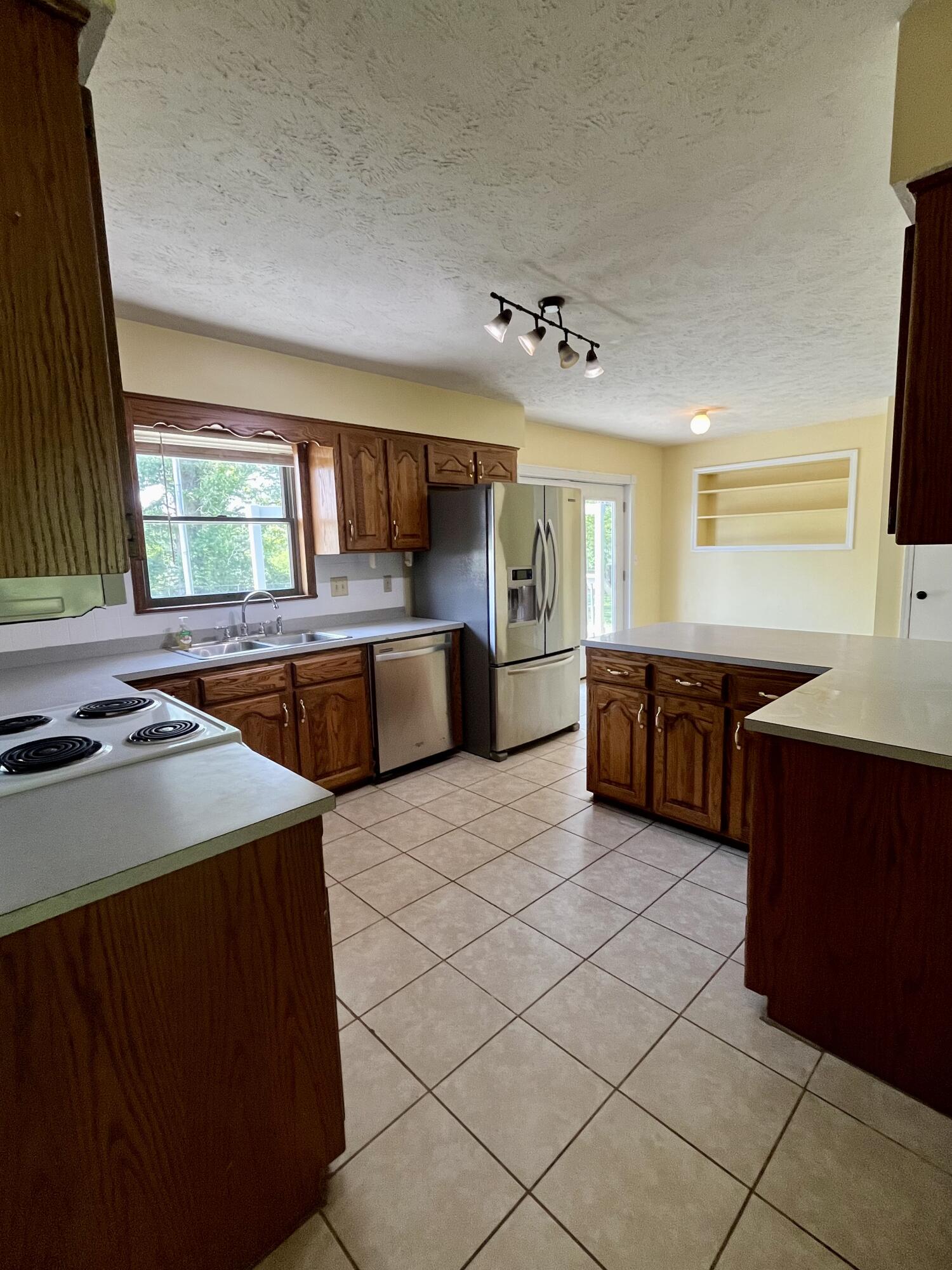 194 State Highway T Property Photo 7