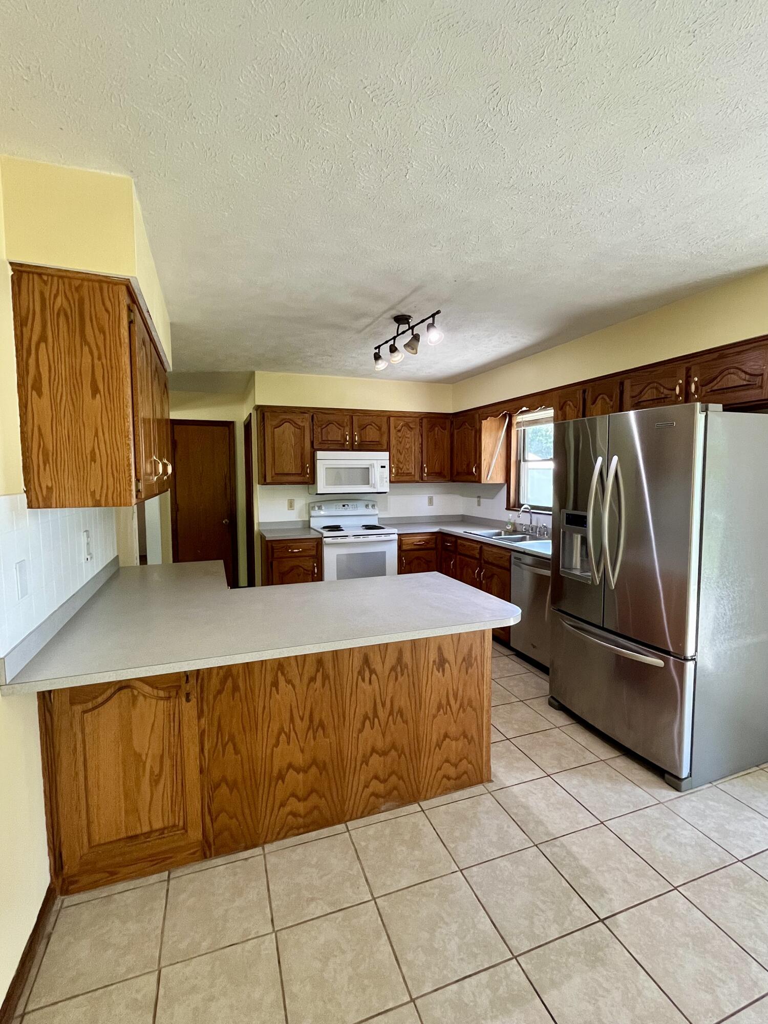 194 State Highway T Property Photo 8