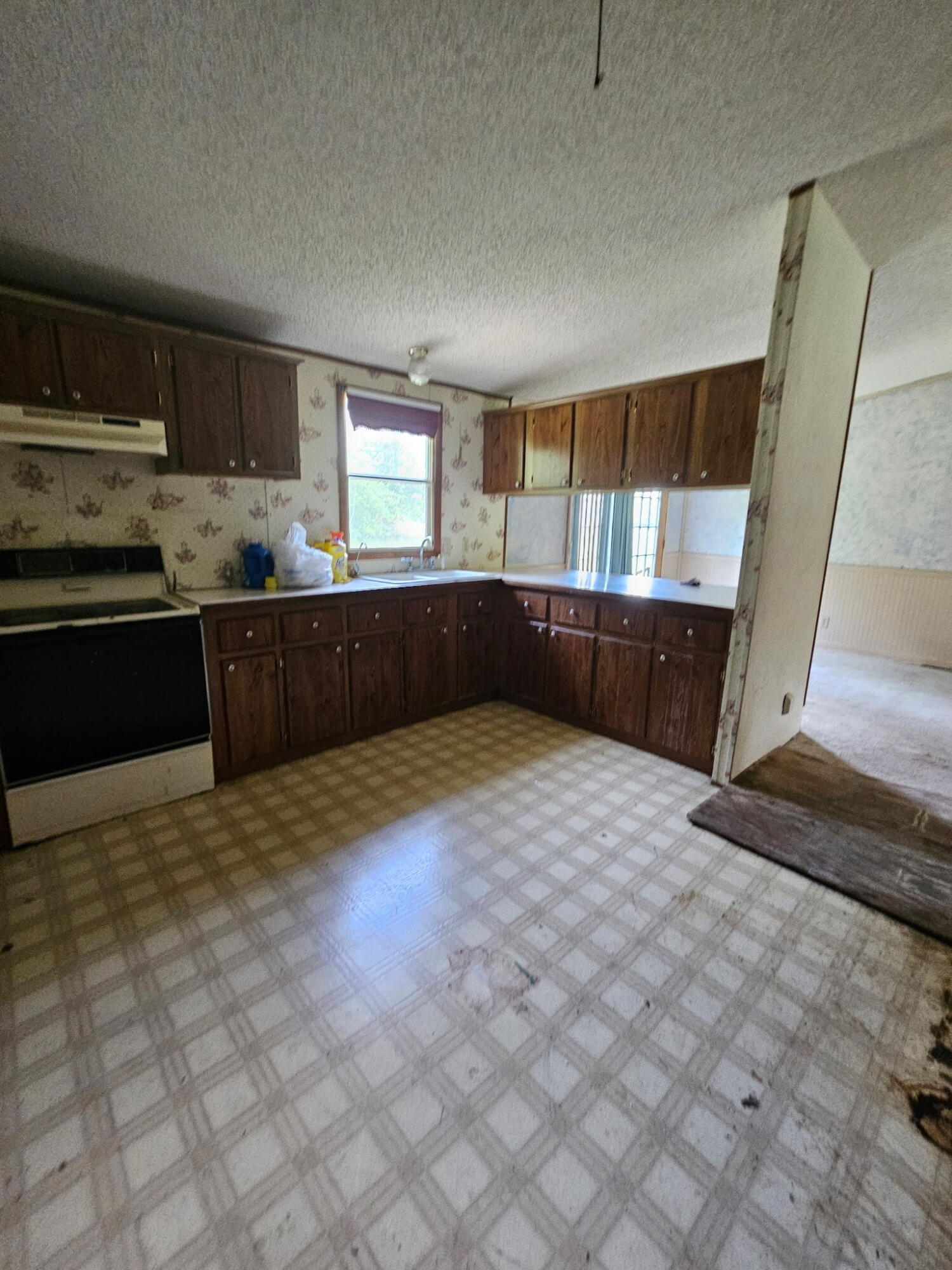 998 Post Oak Property Photo 11