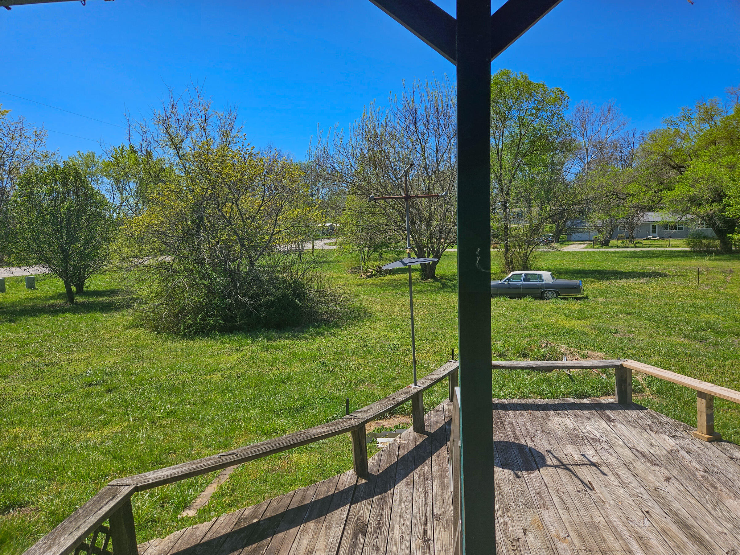 998 Post Oak Property Photo 24