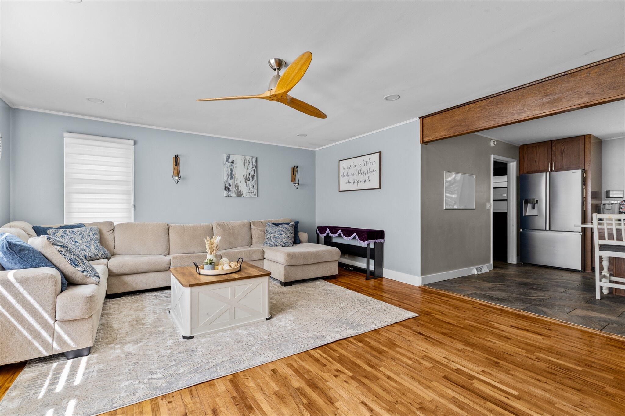 1103 4th Street Property Photo 2