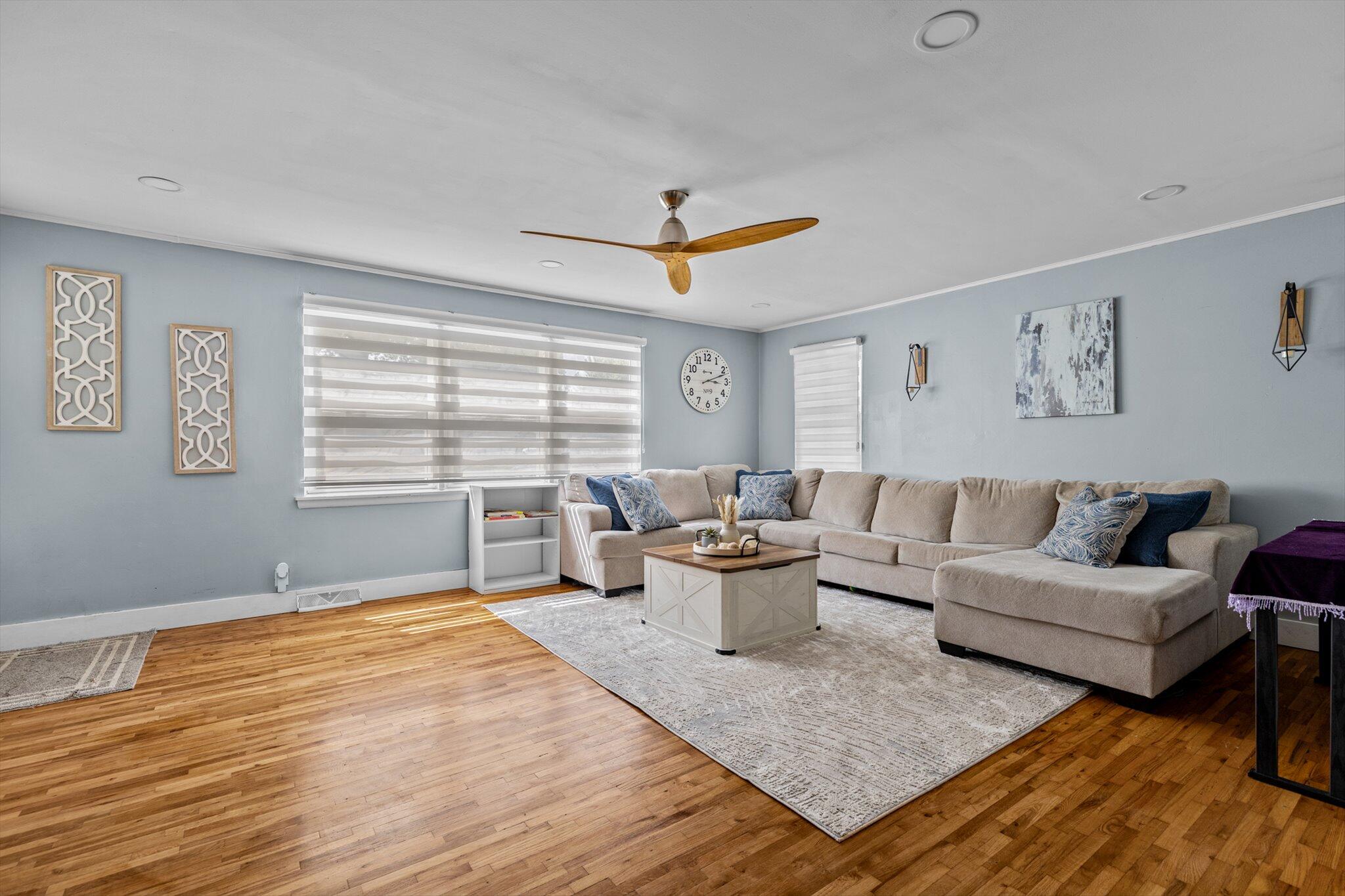 1103 4th Street Property Photo 3