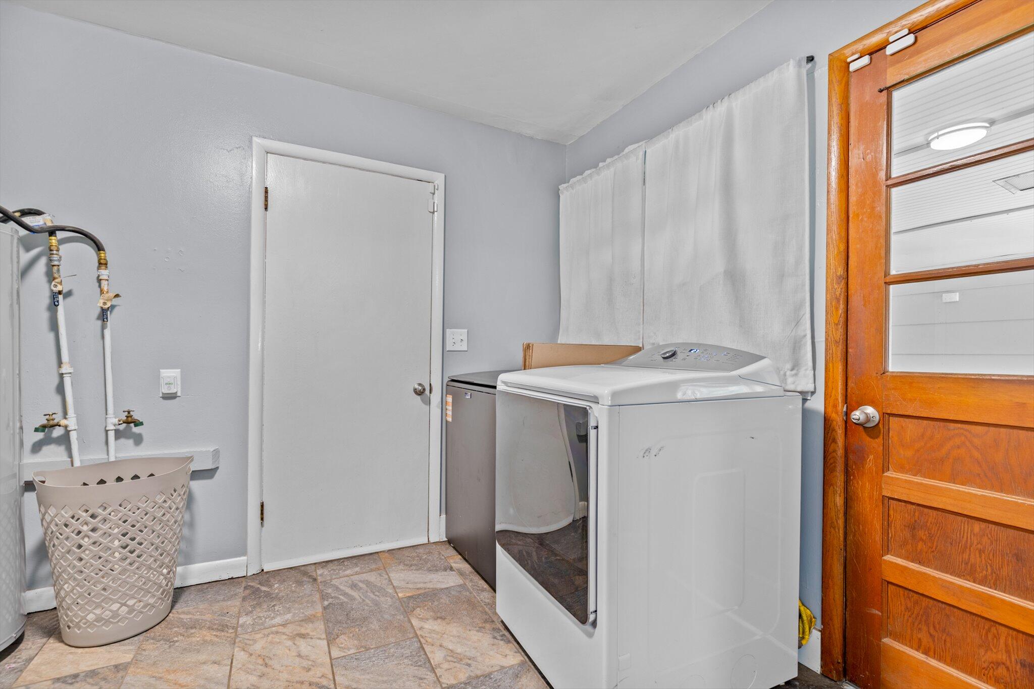 1103 4th Street Property Photo 9