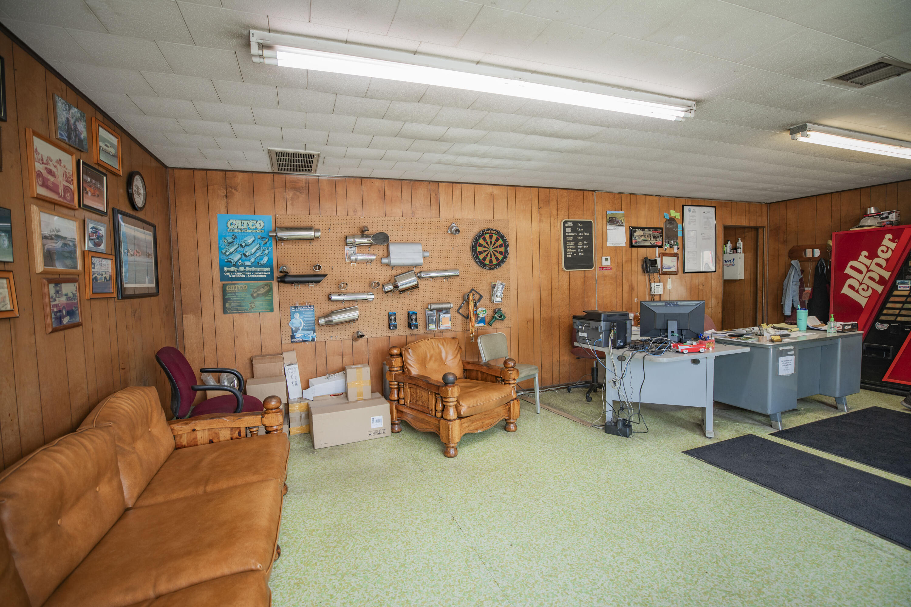 1114 West Broadway Street Property Photo 21