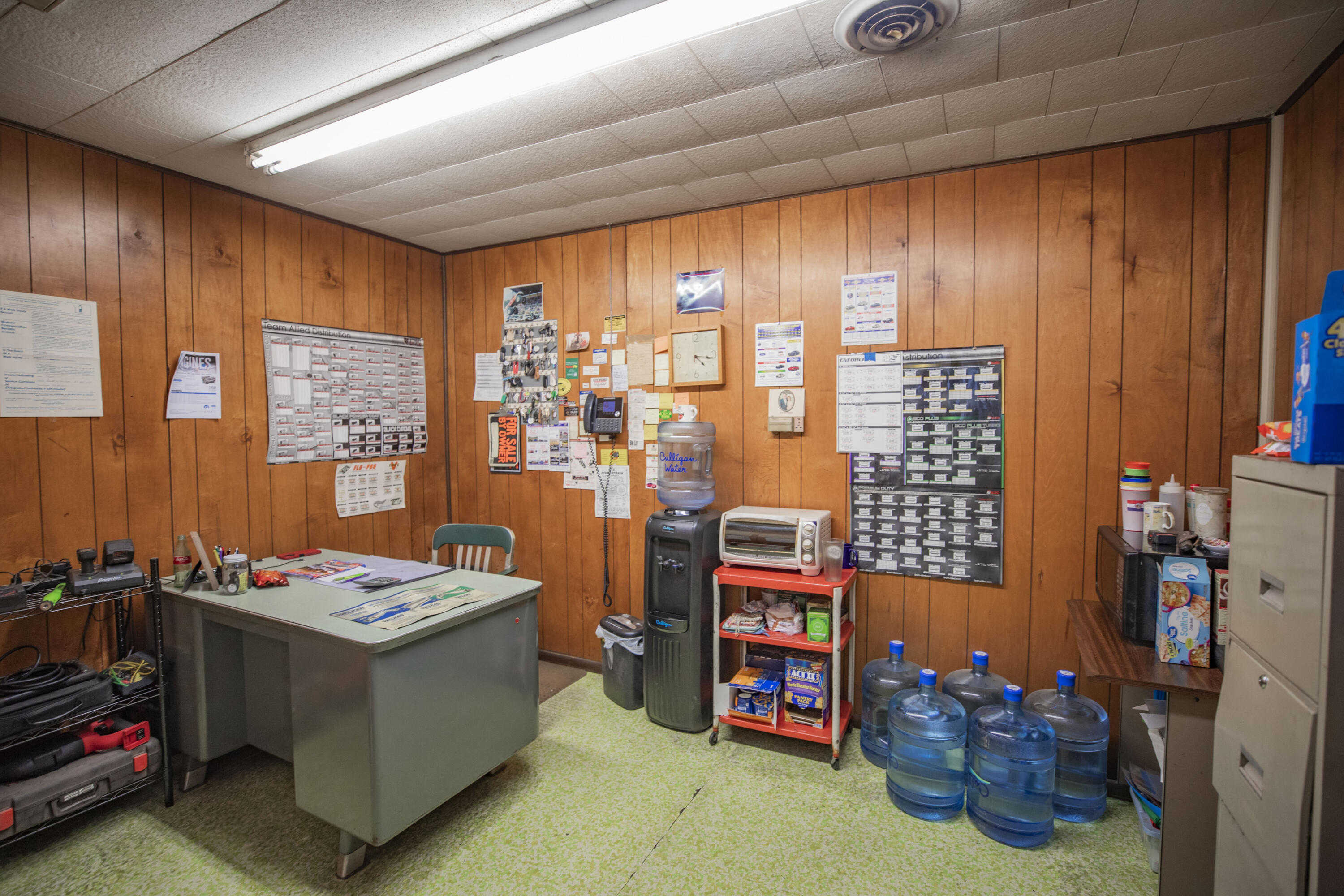 1114 West Broadway Street Property Photo 23