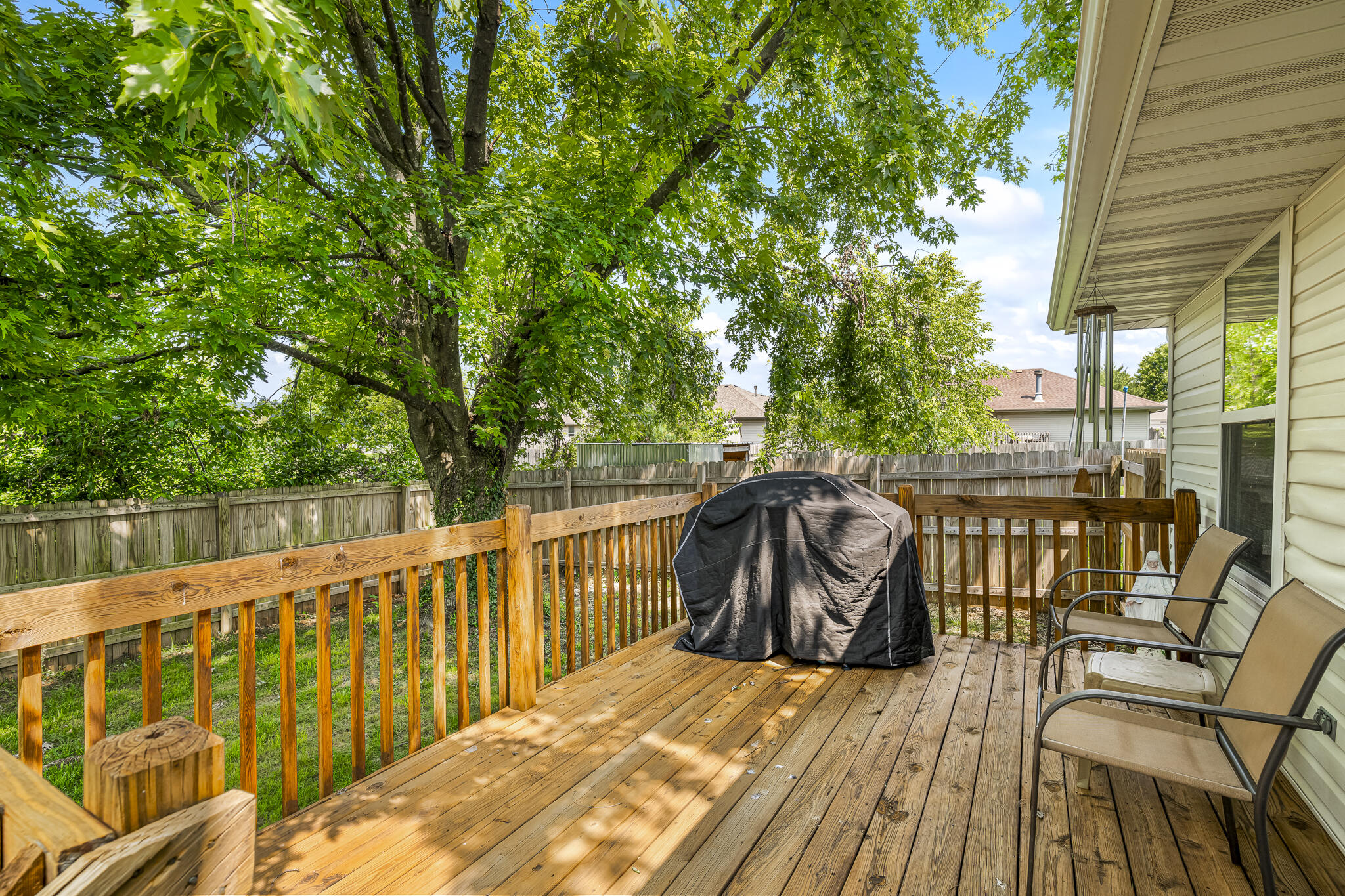 849 South Mahn Avenue Property Photo 18