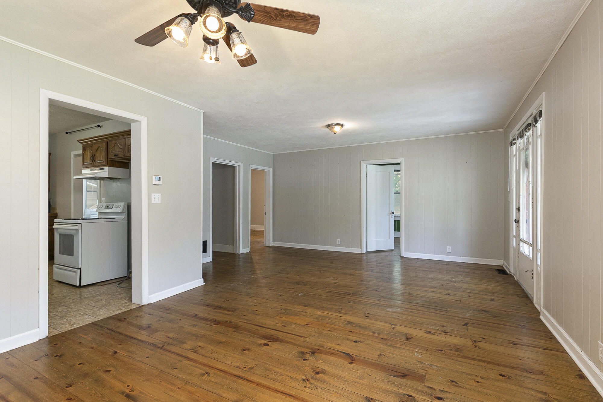 509 West Olive Street Property Photo 7