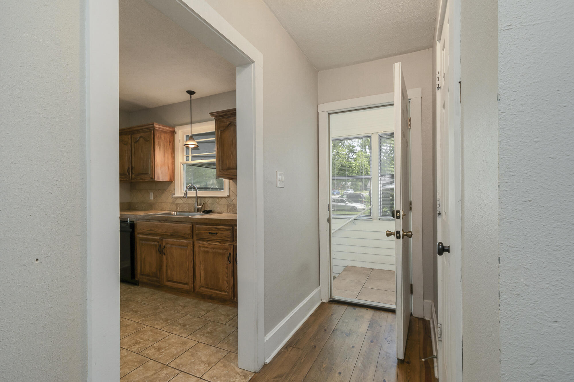 509 West Olive Street Property Photo 11